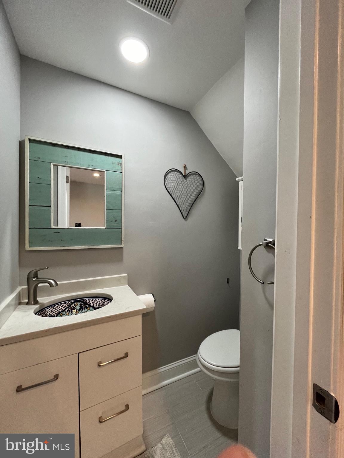 HUME SPRINGS - Residential Lease