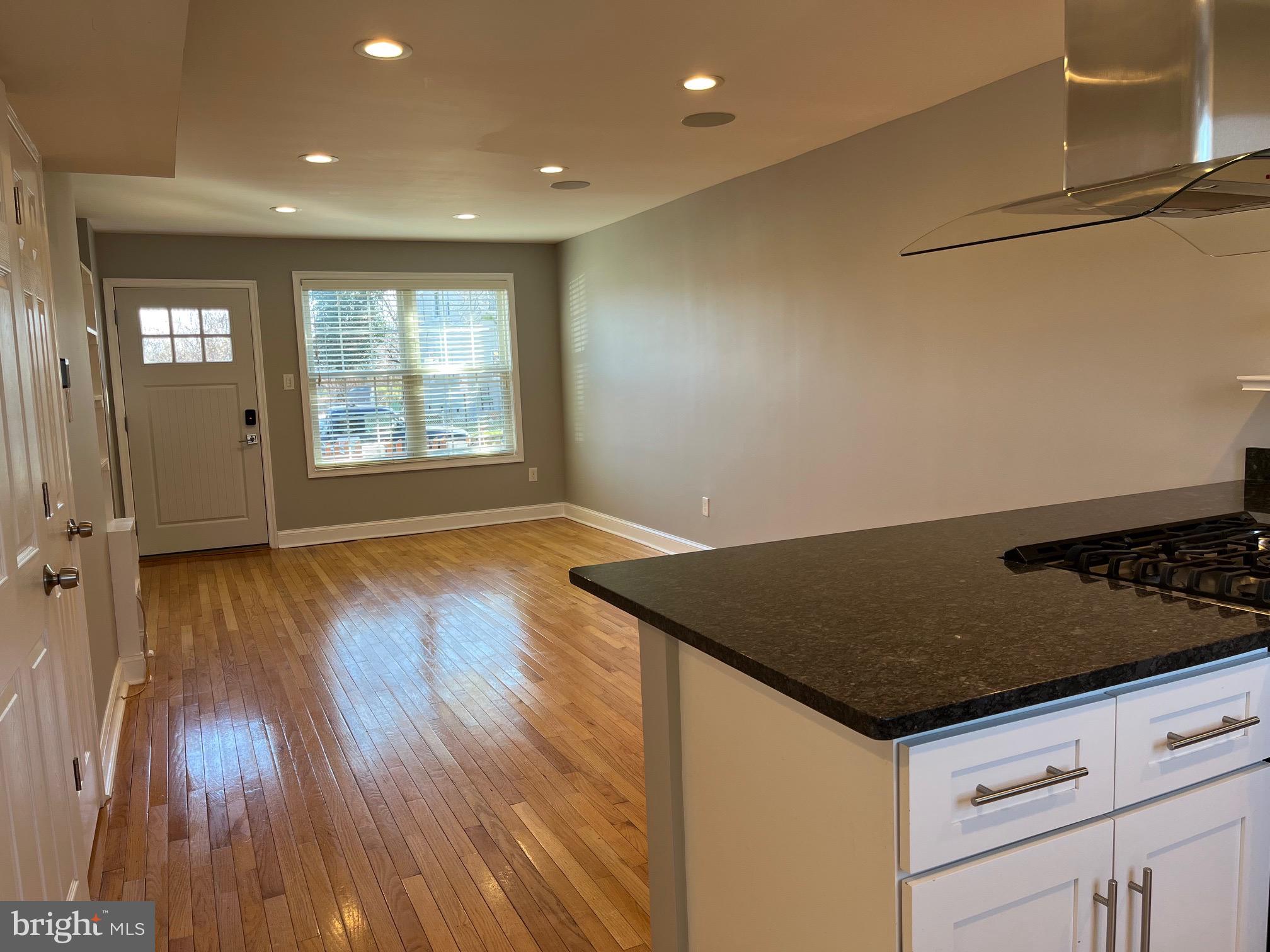 HUME SPRINGS - Residential Lease