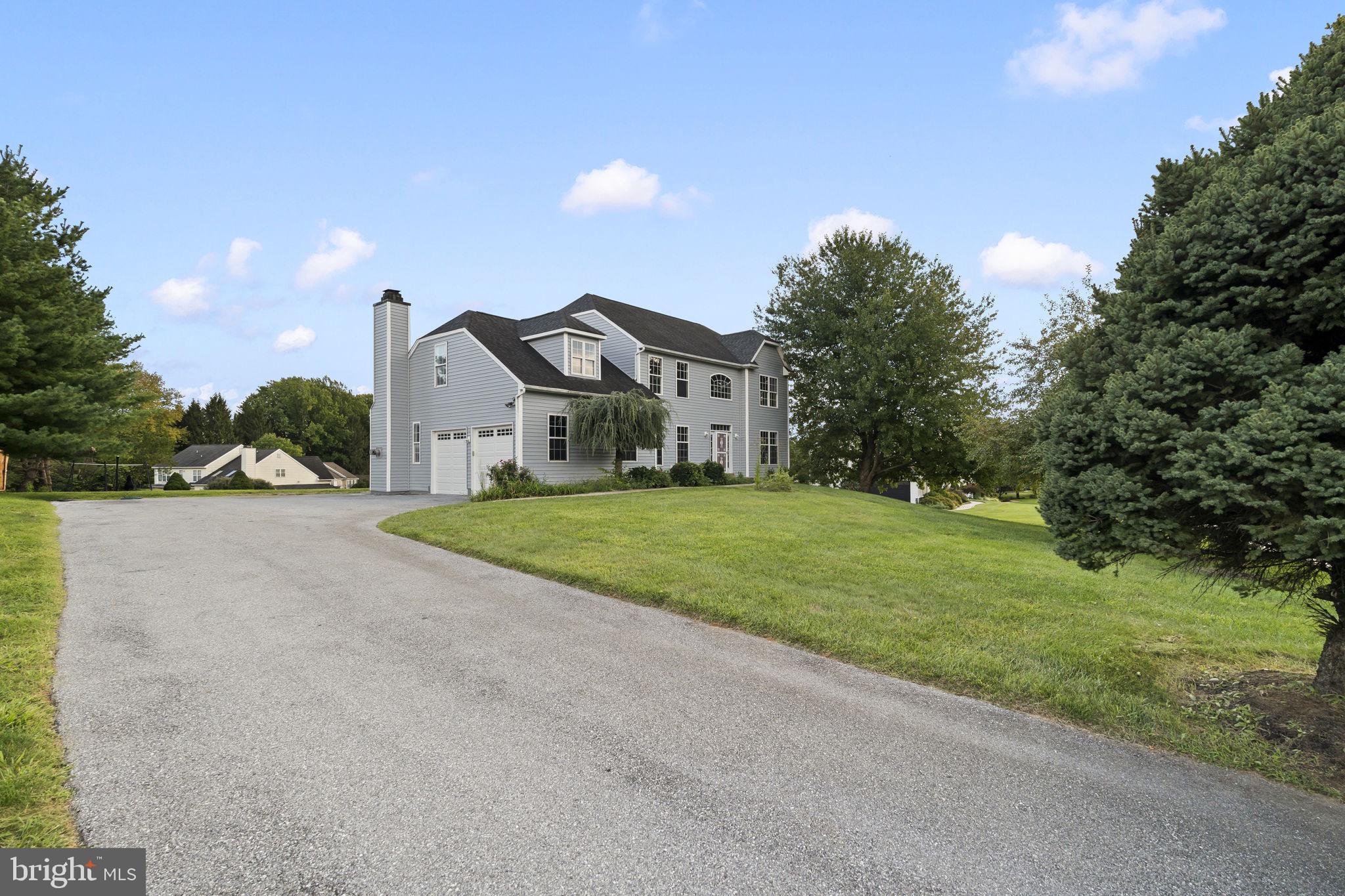 1239 HAMILTON DRIVE