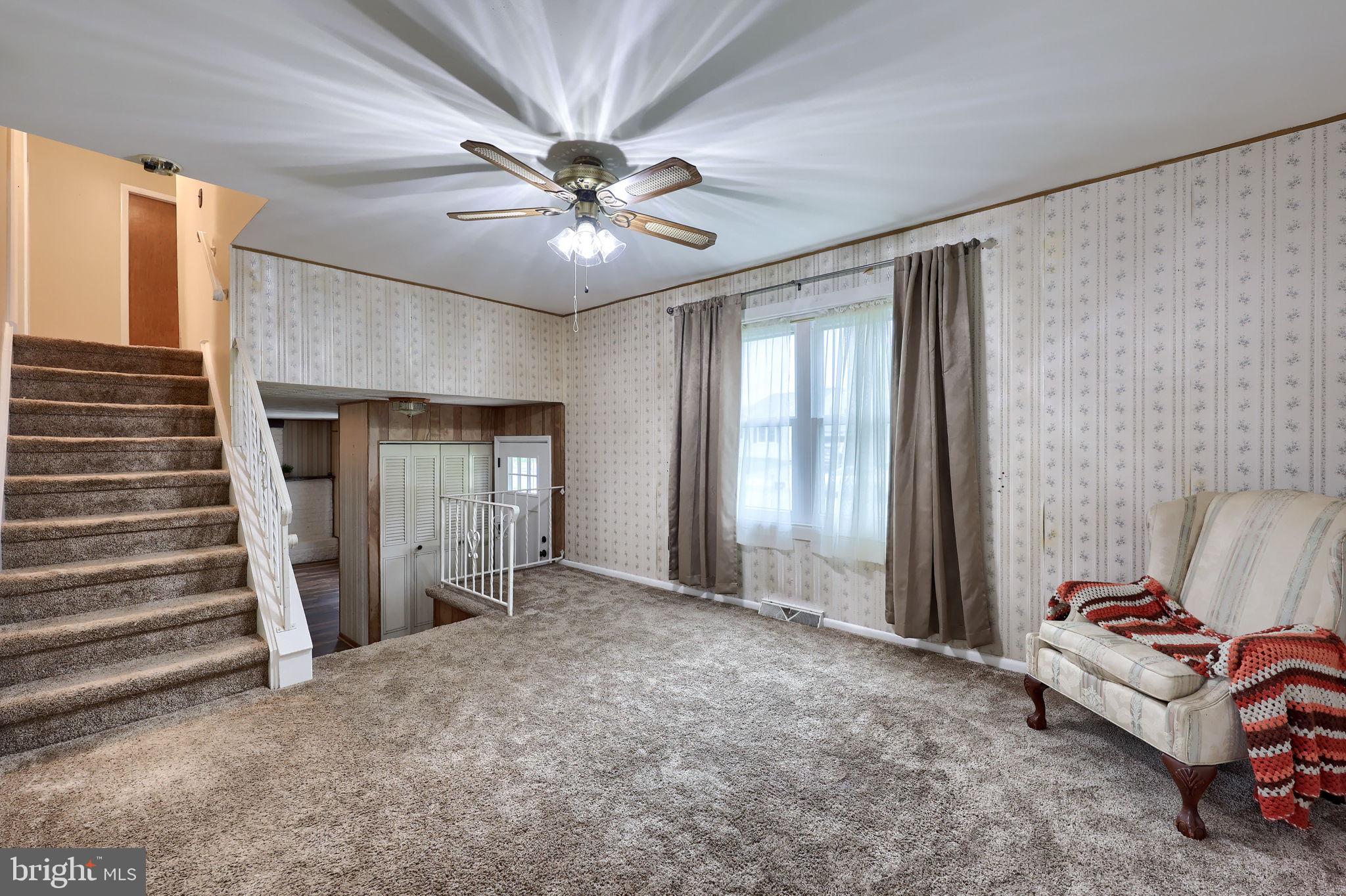 LORANE ORCHARD - Residential