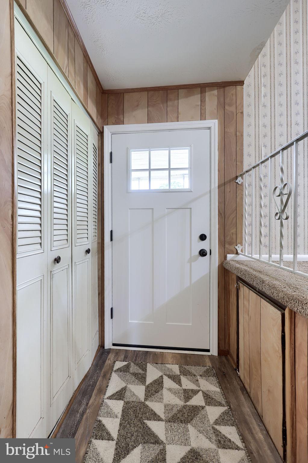 LORANE ORCHARD - Residential