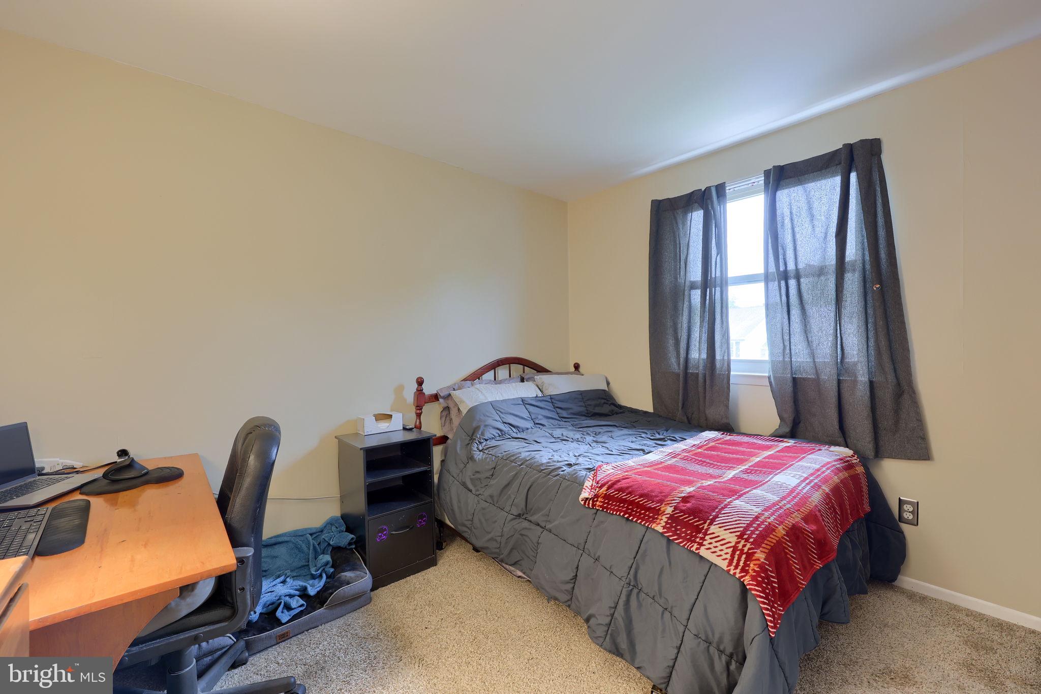 LORANE ORCHARD - Residential