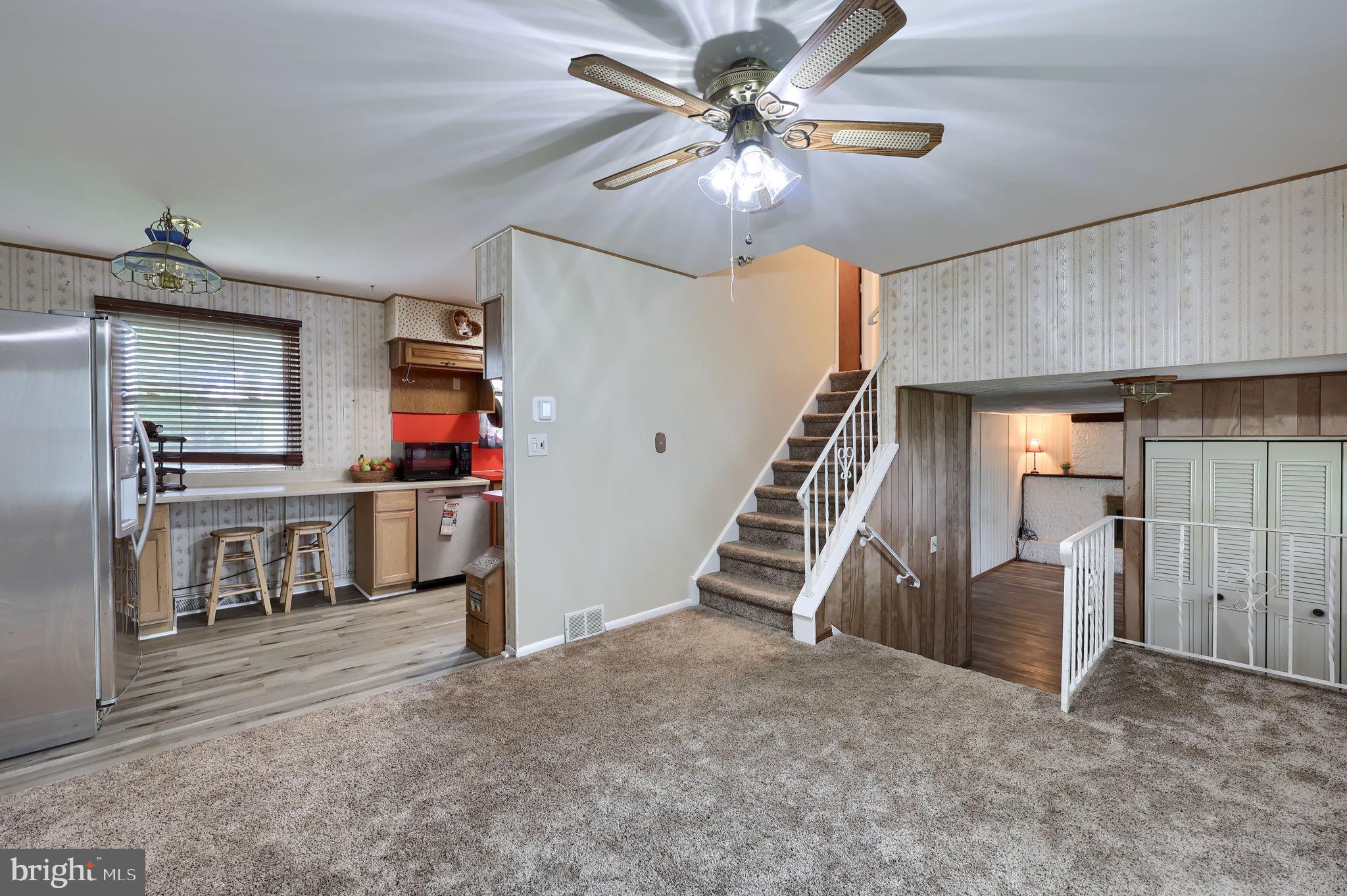 LORANE ORCHARD - Residential
