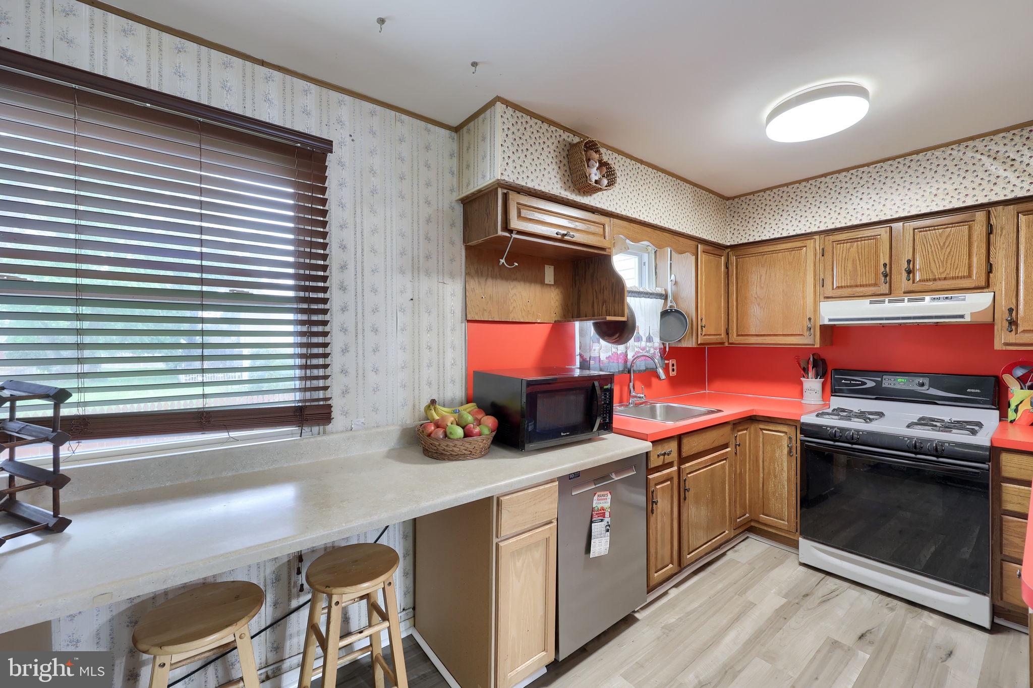 LORANE ORCHARD - Residential