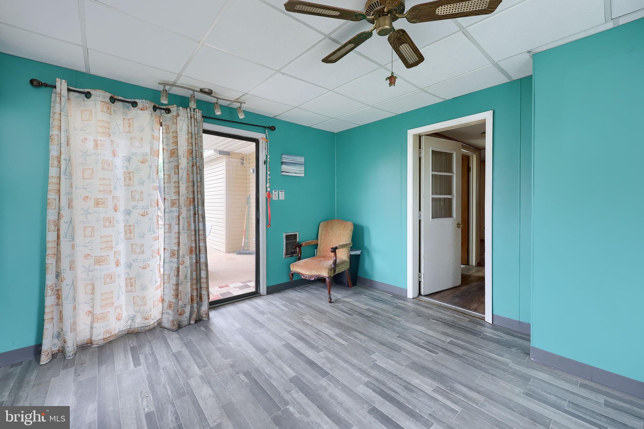 LORANE ORCHARD - Residential