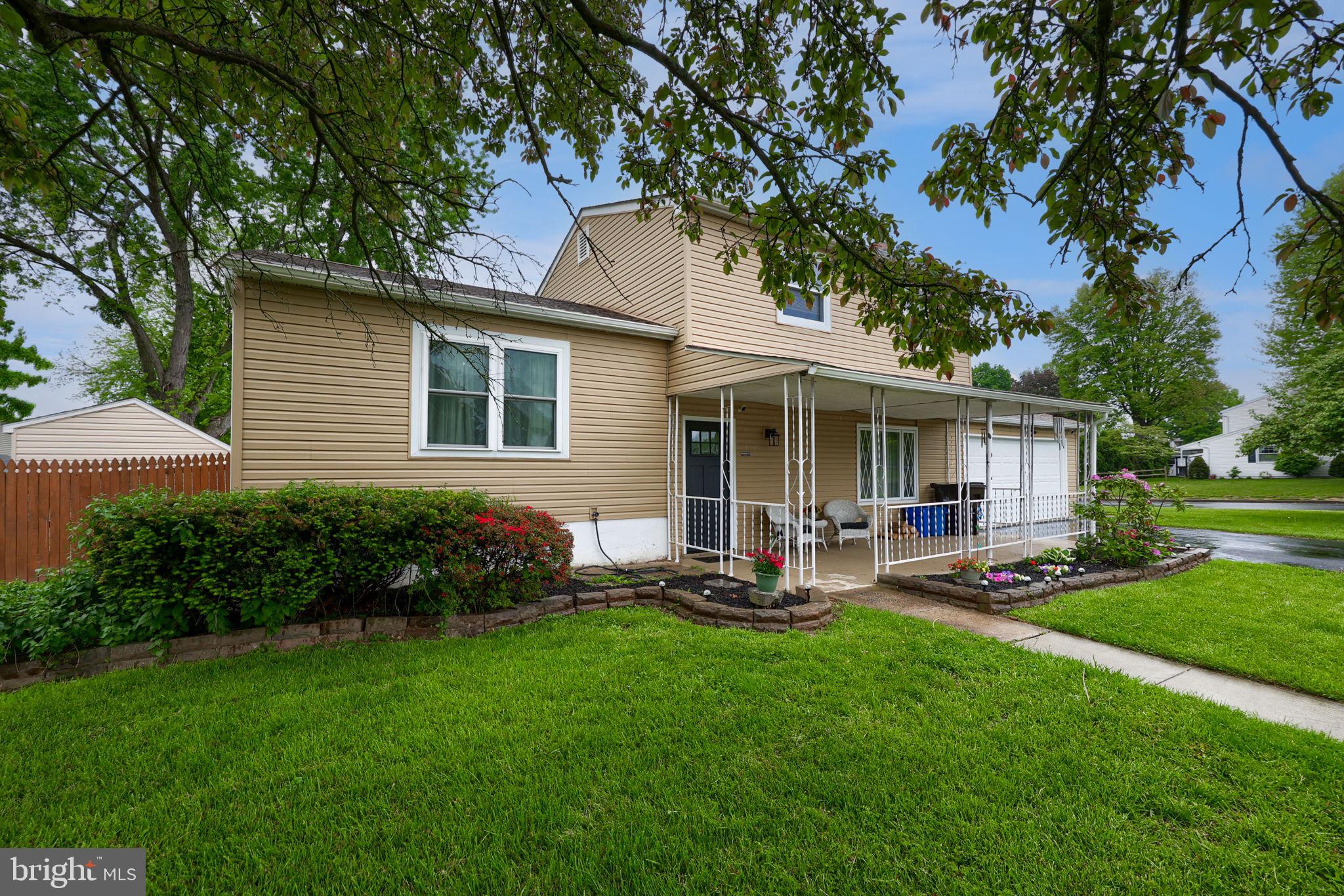 LORANE ORCHARD - Residential