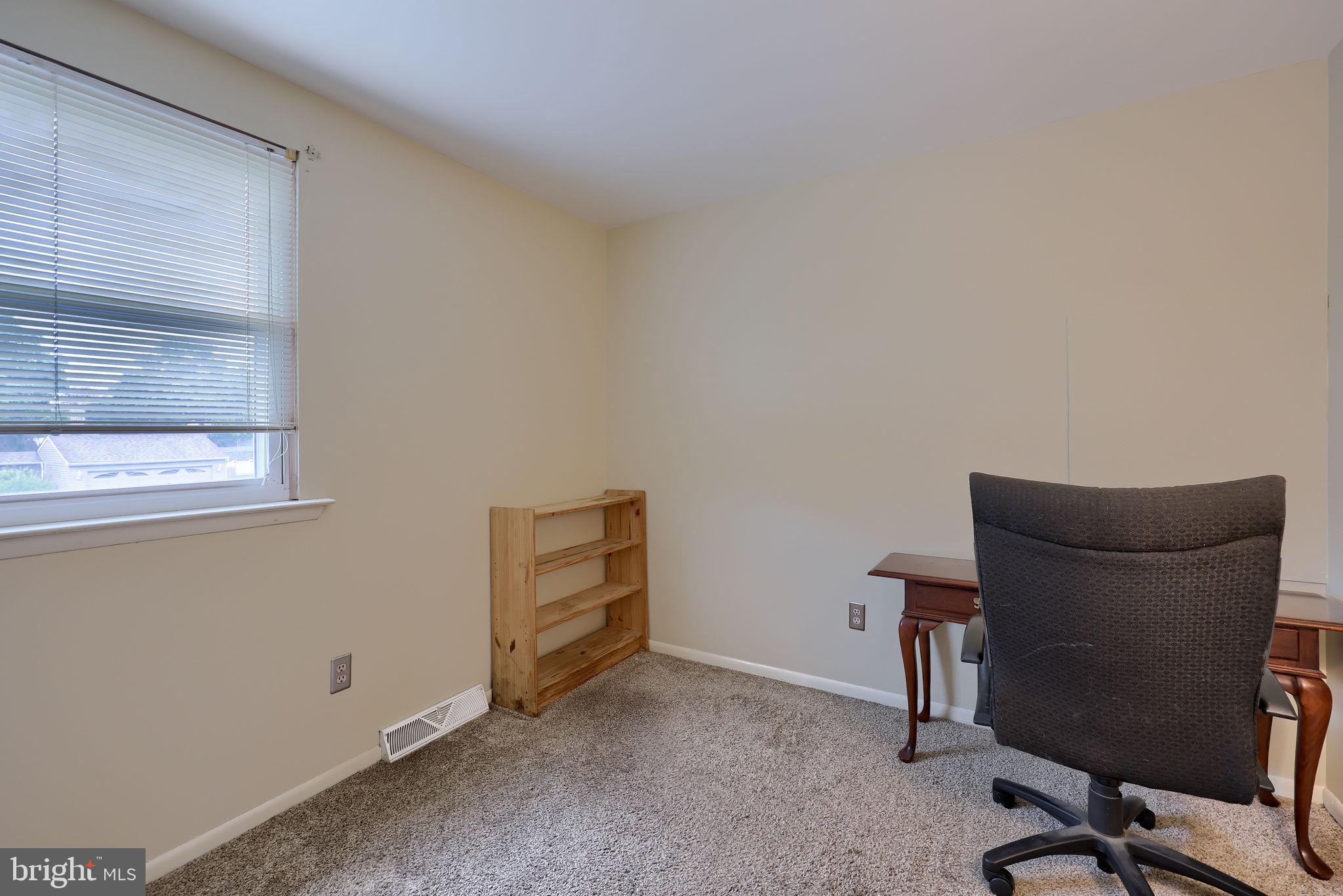 LORANE ORCHARD - Residential