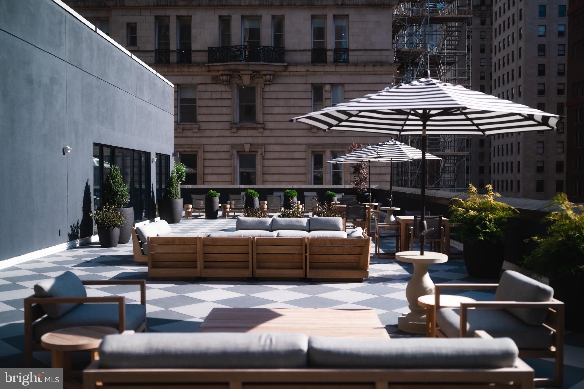 CENTER CITY - Residential Lease