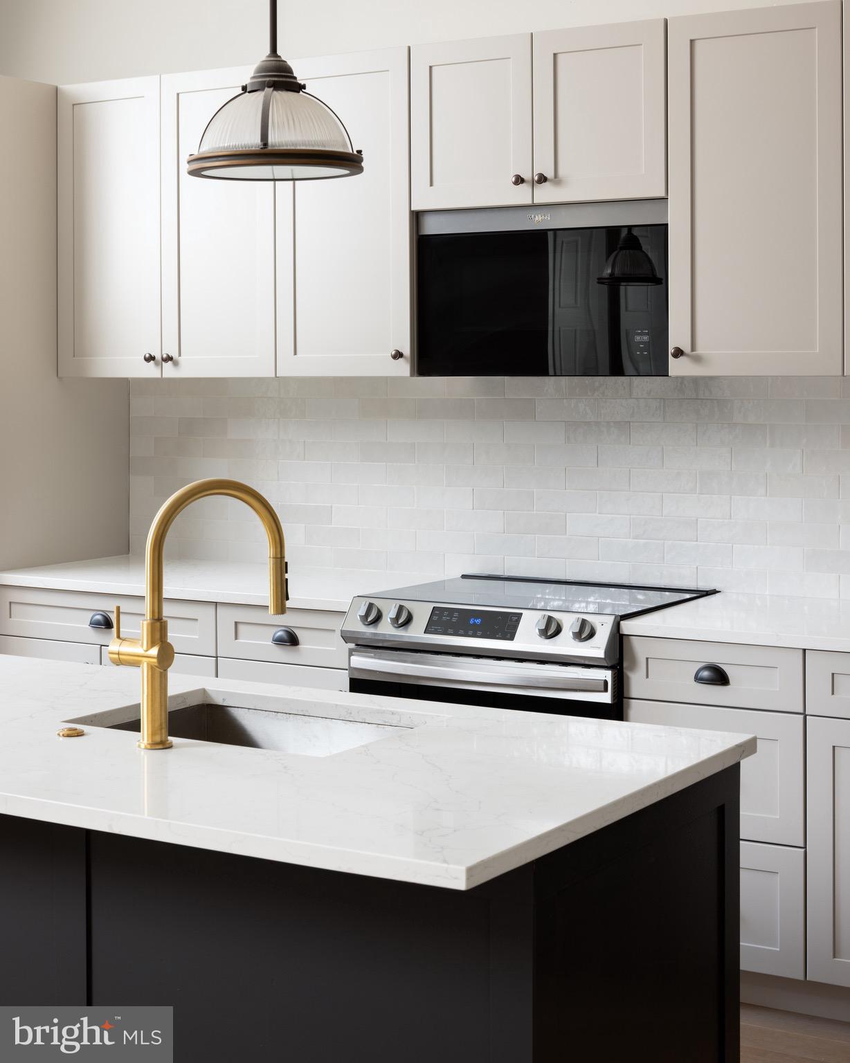 CENTER CITY - Residential Lease