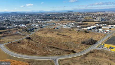 MLS: VAHC2000546