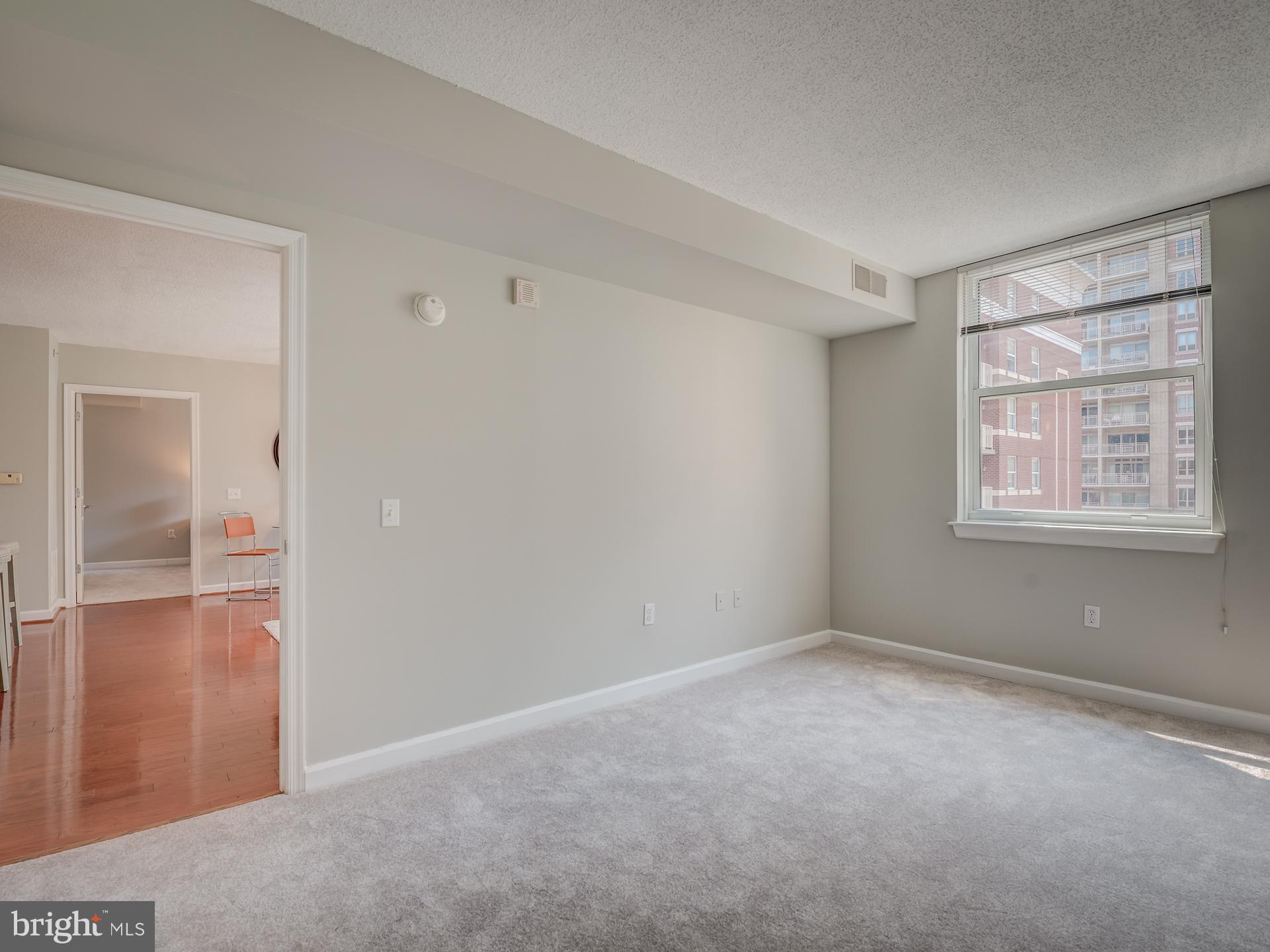 BALLSTON 880 - Residential