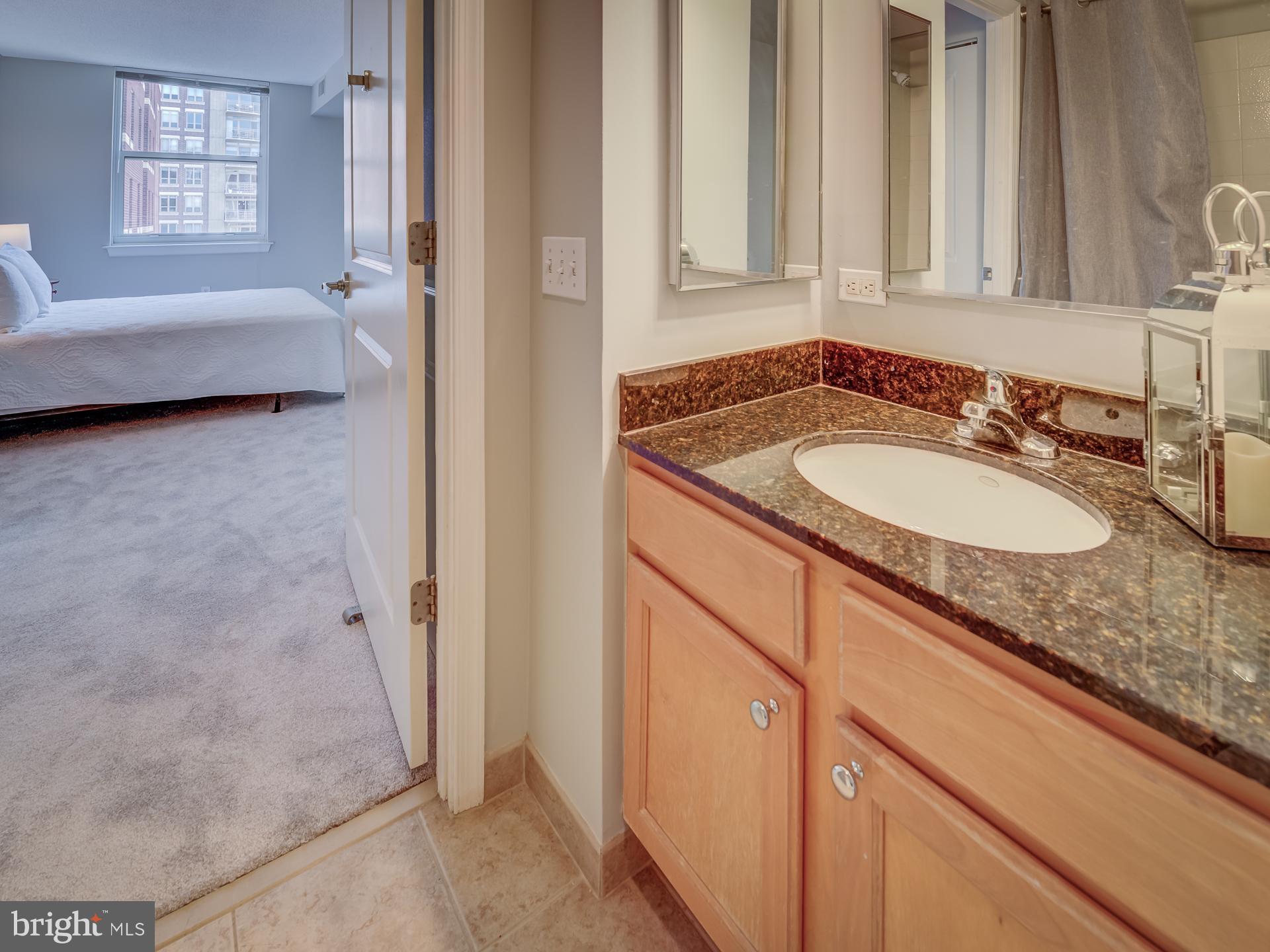 BALLSTON 880 - Residential