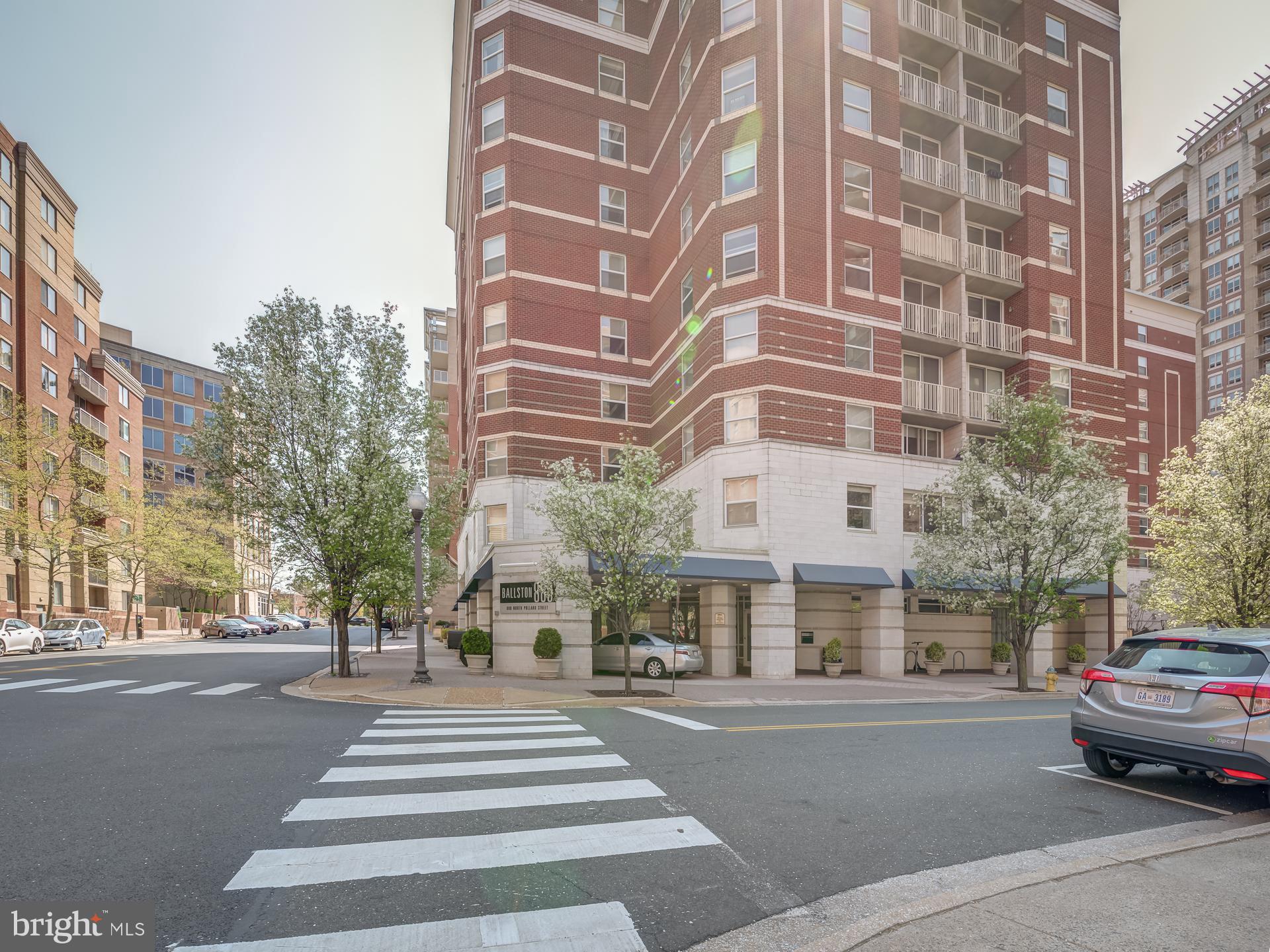 BALLSTON 880 - Residential