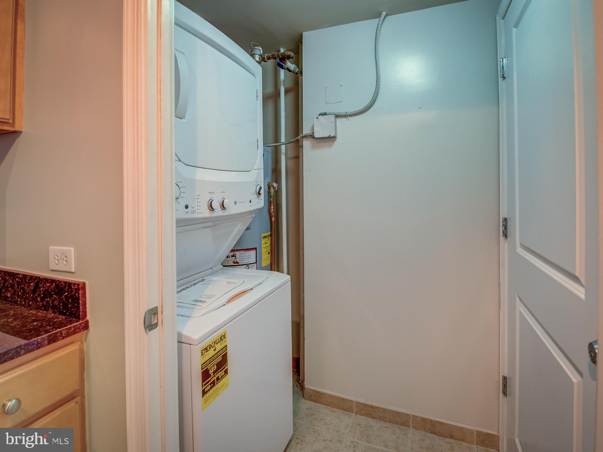 BALLSTON 880 - Residential