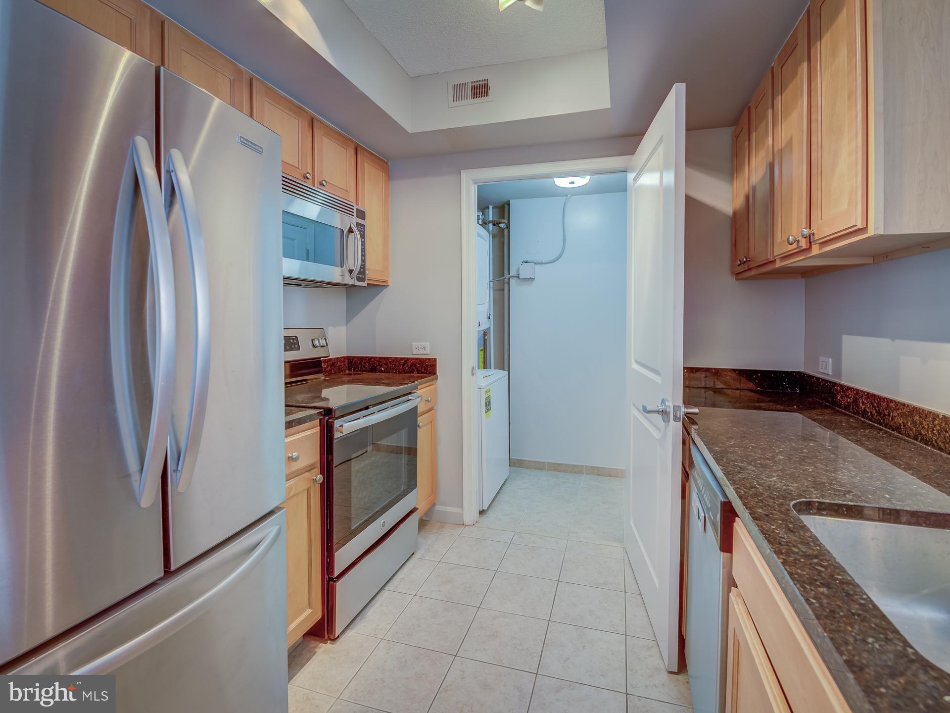 BALLSTON 880 - Residential