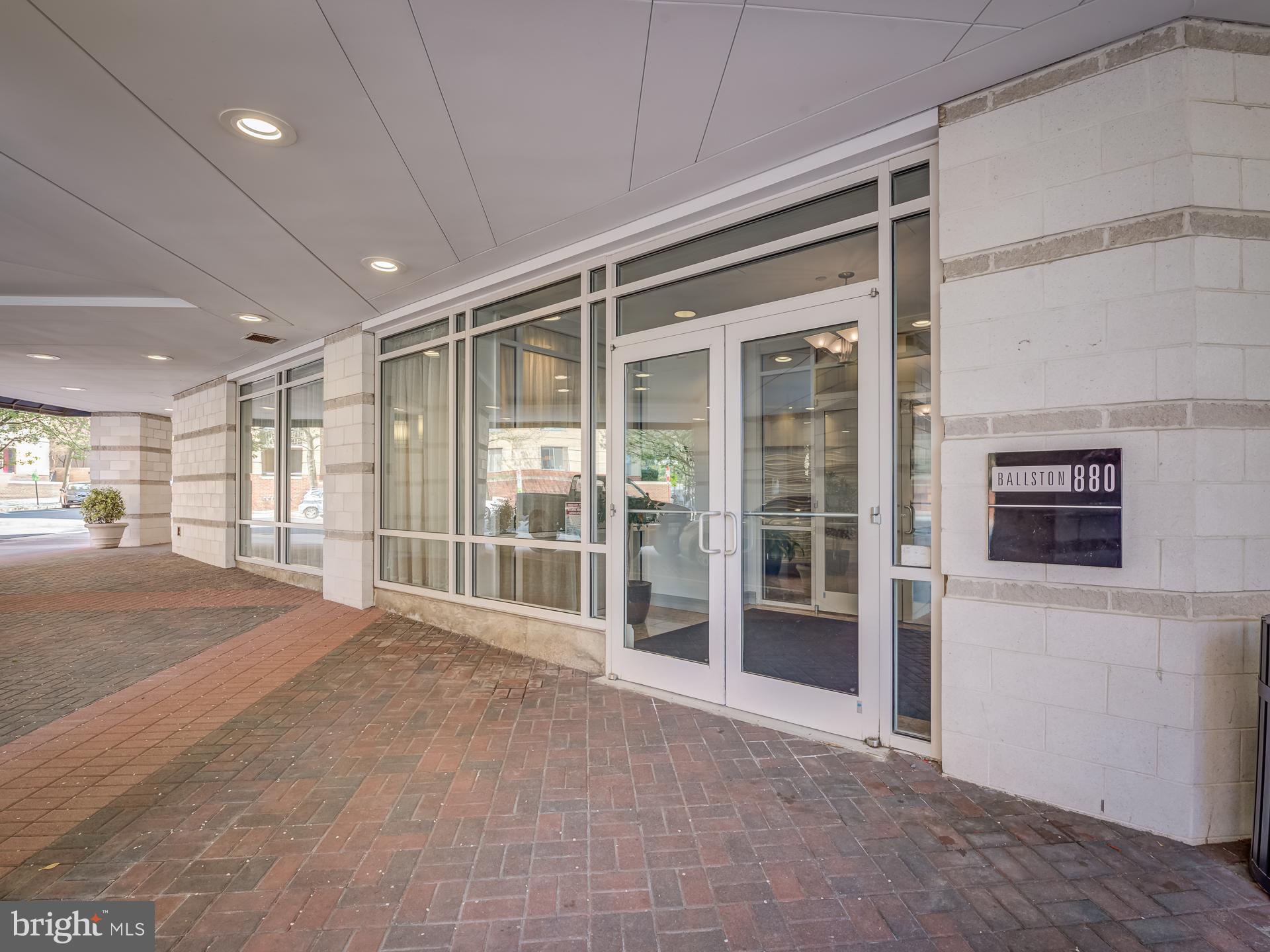 BALLSTON 880 - Residential