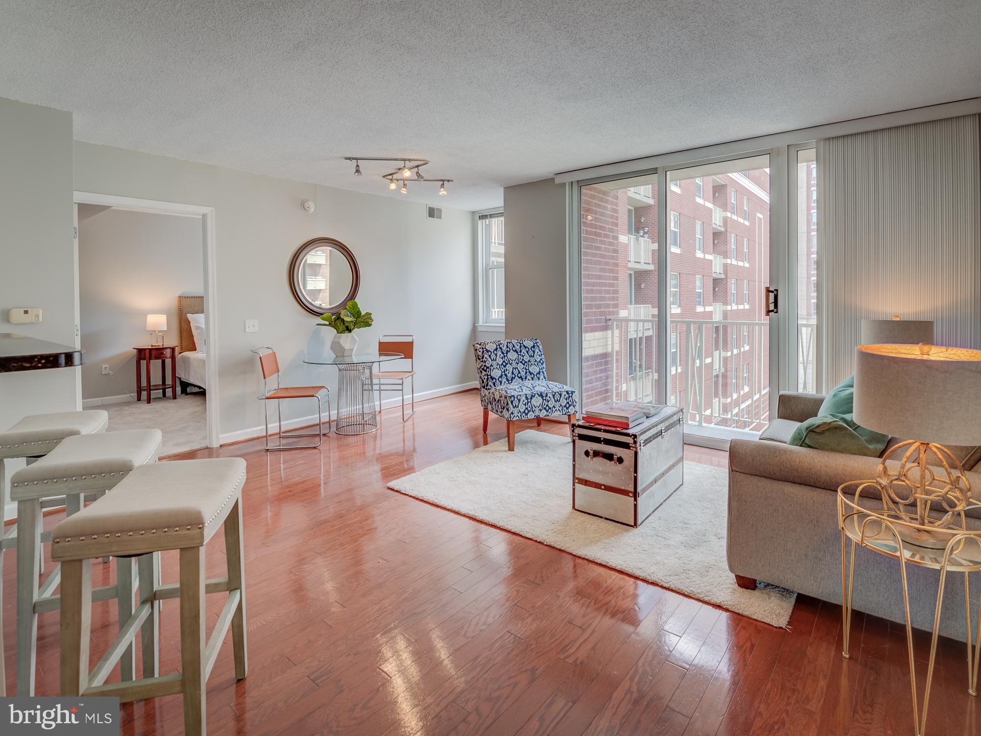 BALLSTON 880 - Residential