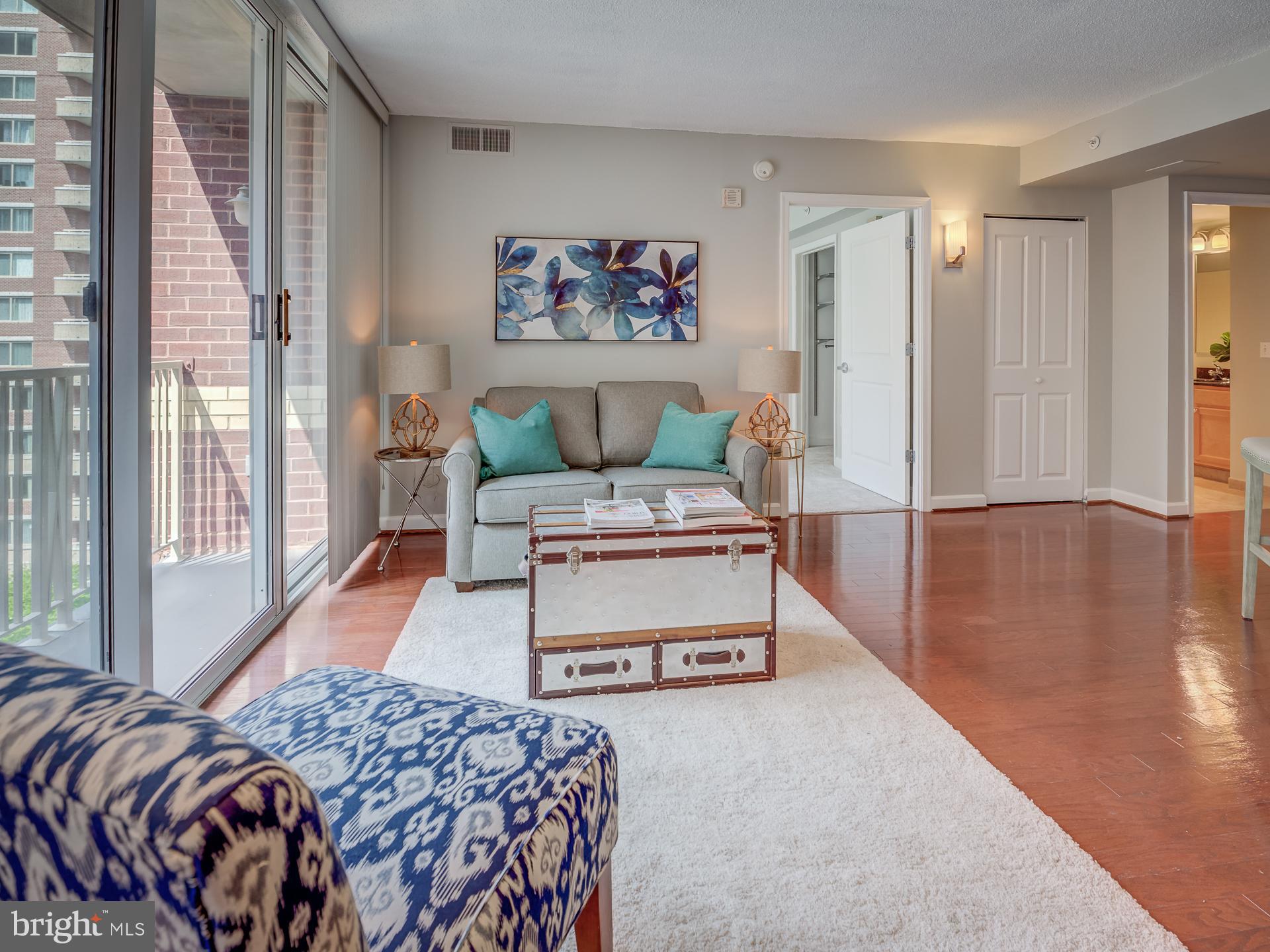 BALLSTON 880 - Residential