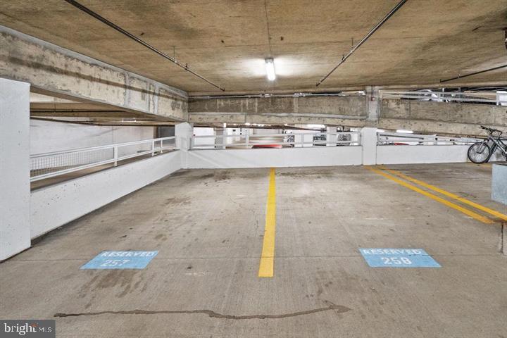 BALLSTON 880 - Residential