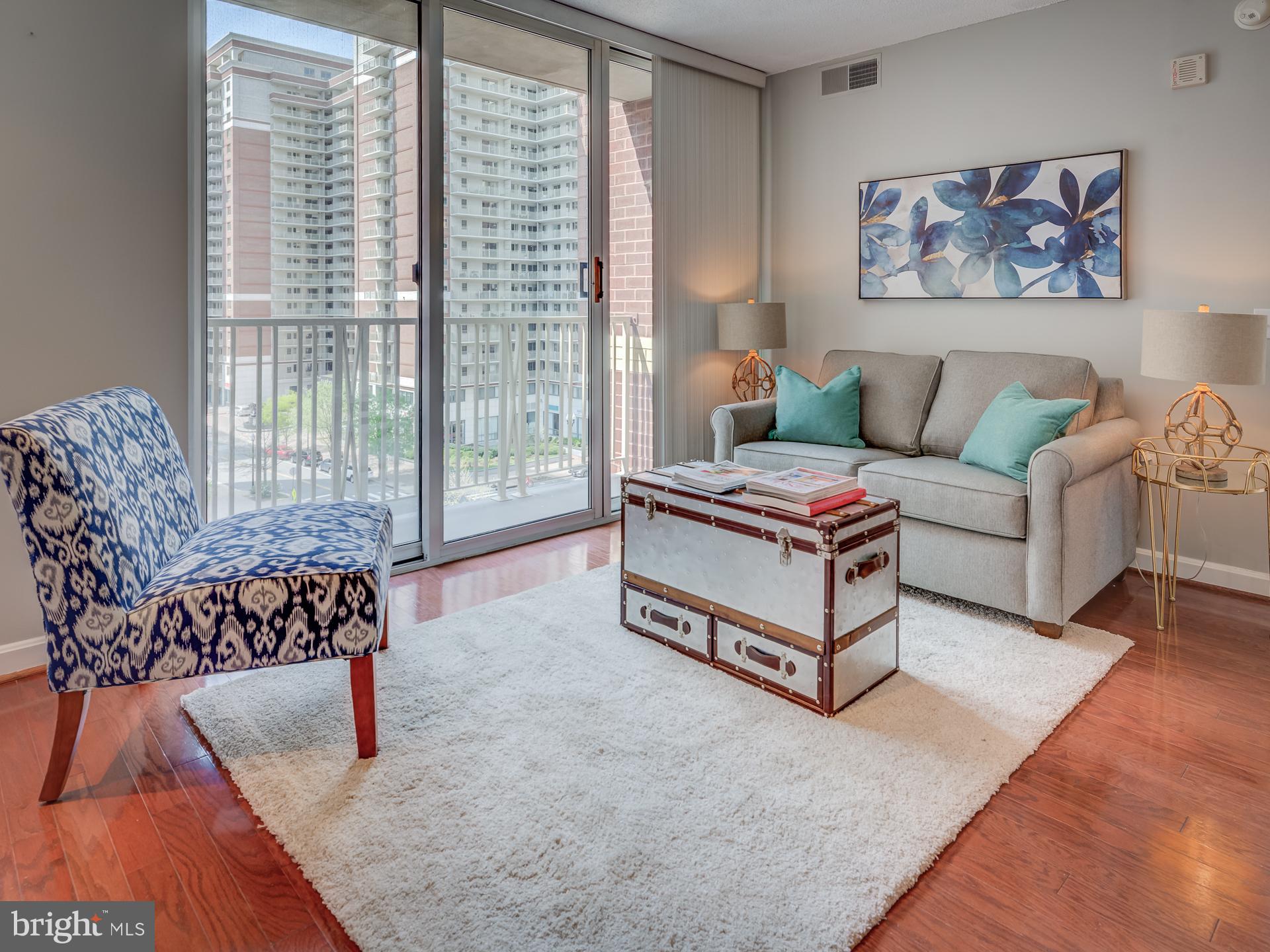 BALLSTON 880 - Residential