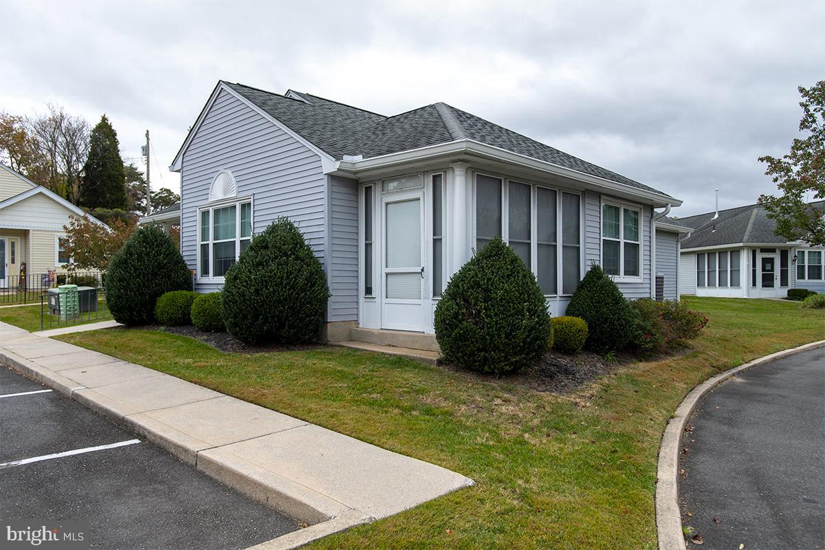 2000 MILLER AVENUE 26