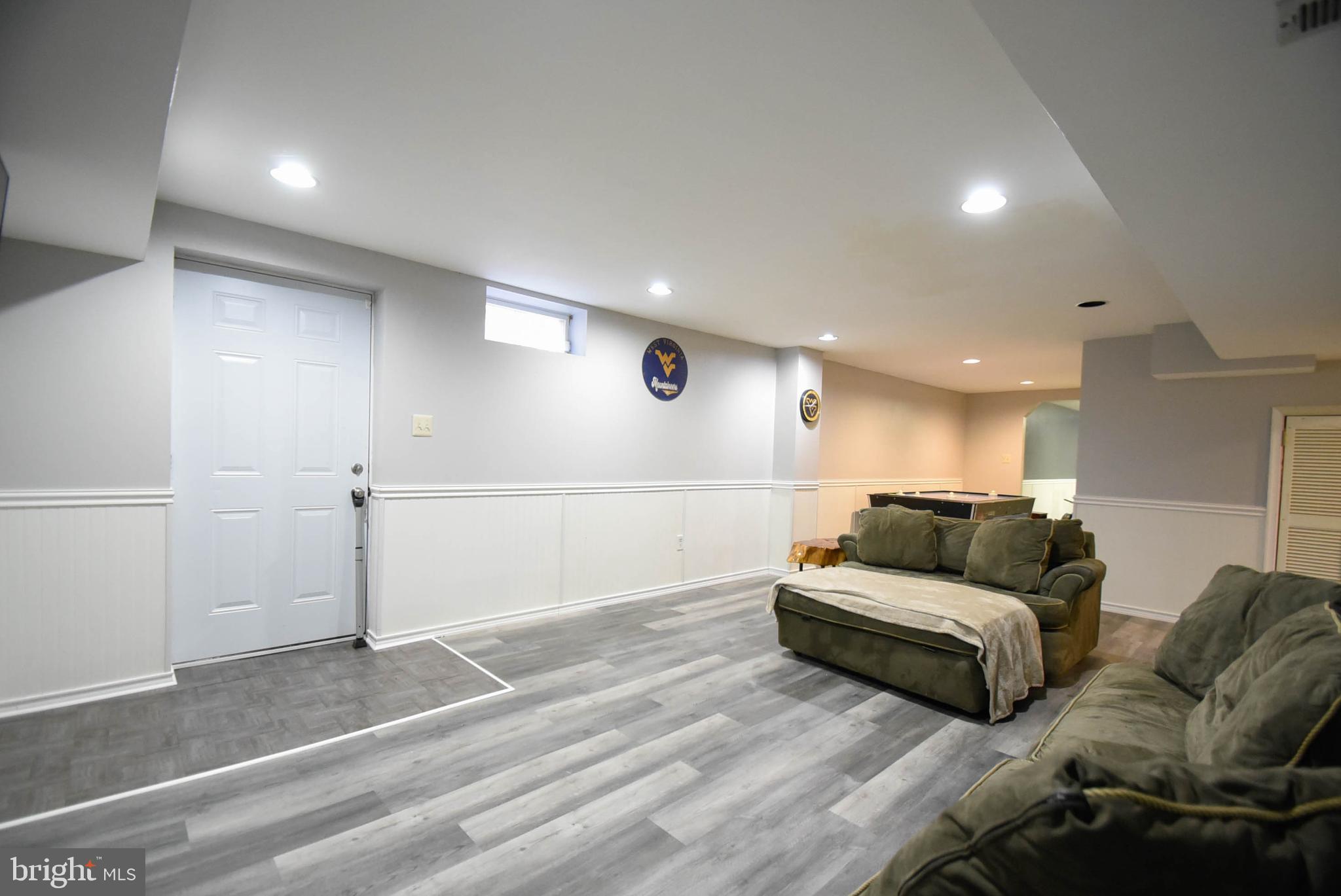 OAKMONT GREEN - Residential