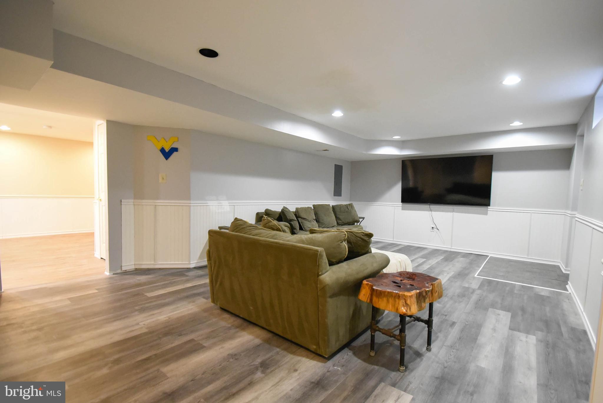 OAKMONT GREEN - Residential