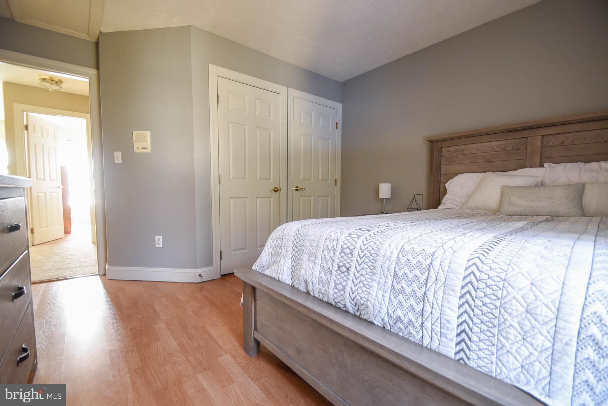 OAKMONT GREEN - Residential