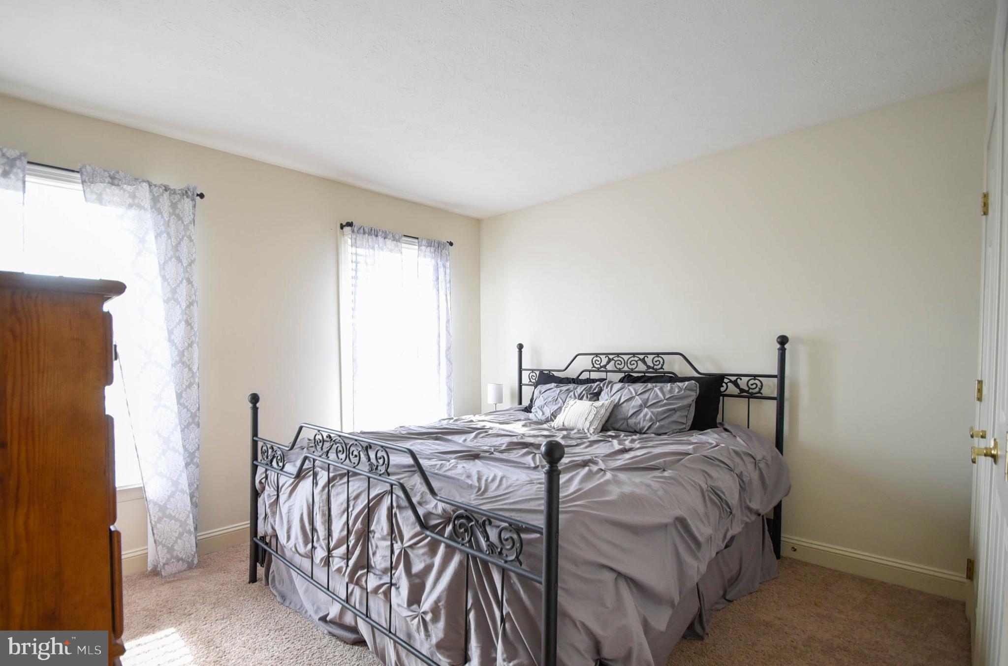 OAKMONT GREEN - Residential