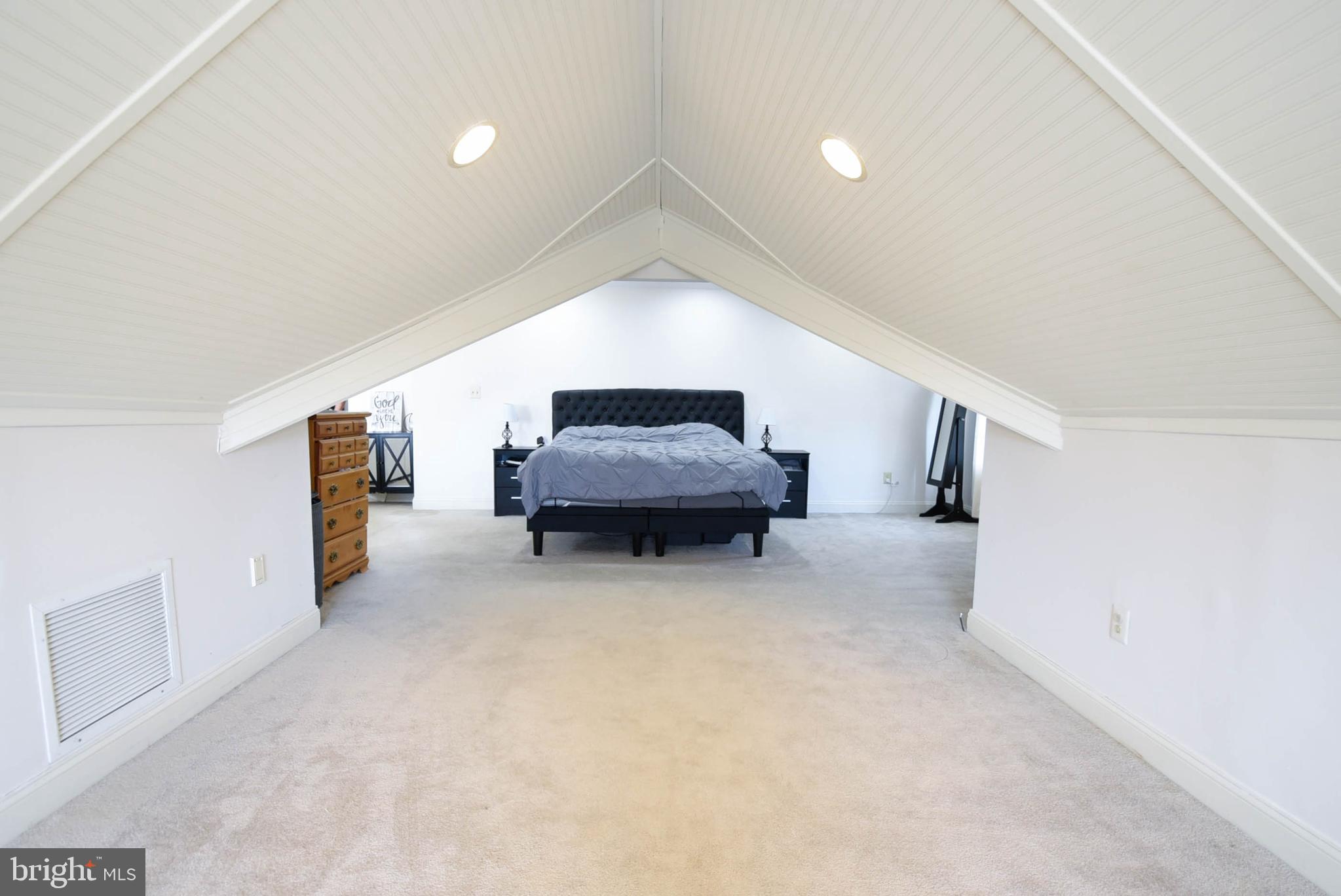 OAKMONT GREEN - Residential