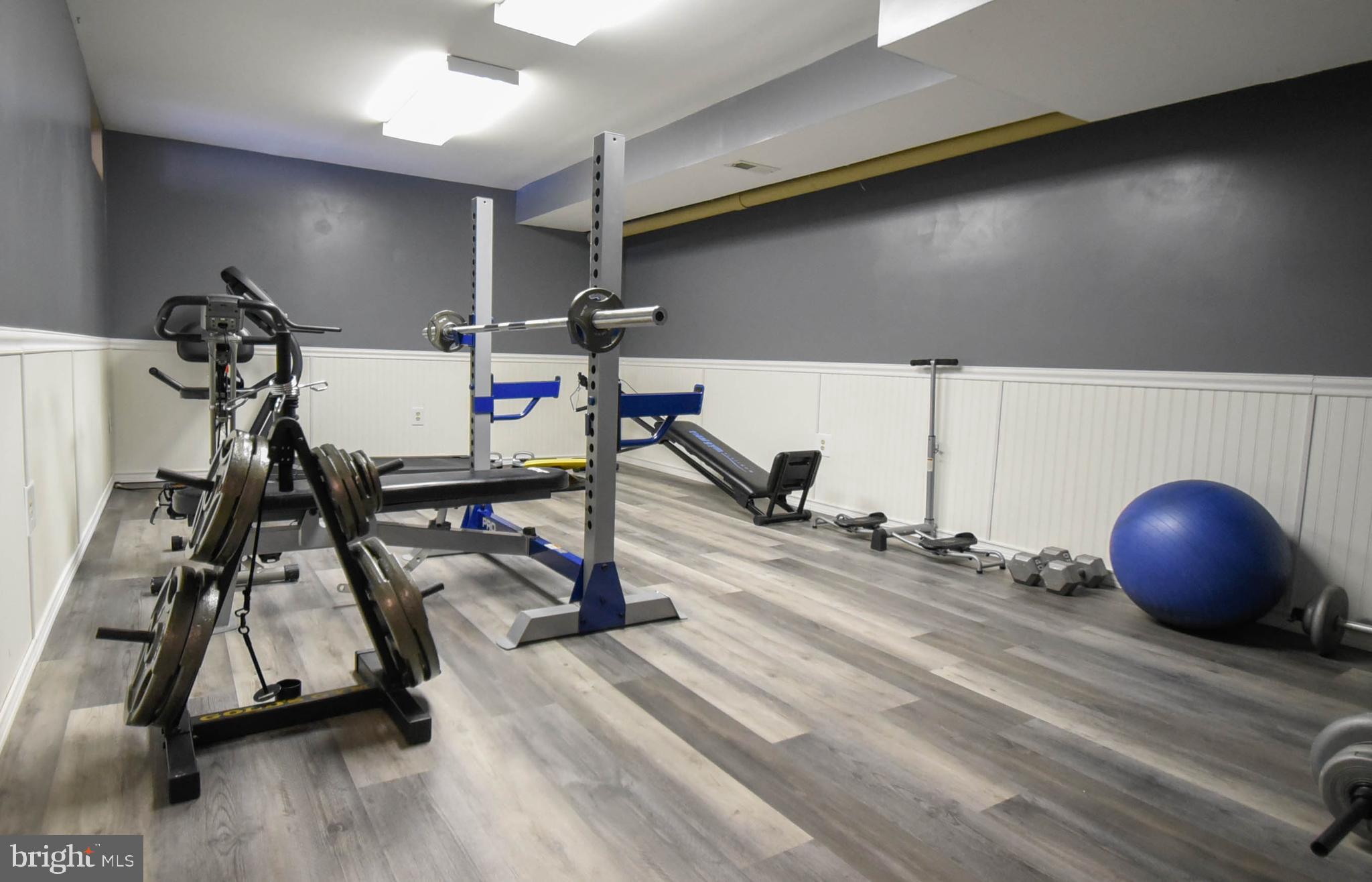 OAKMONT GREEN - Residential