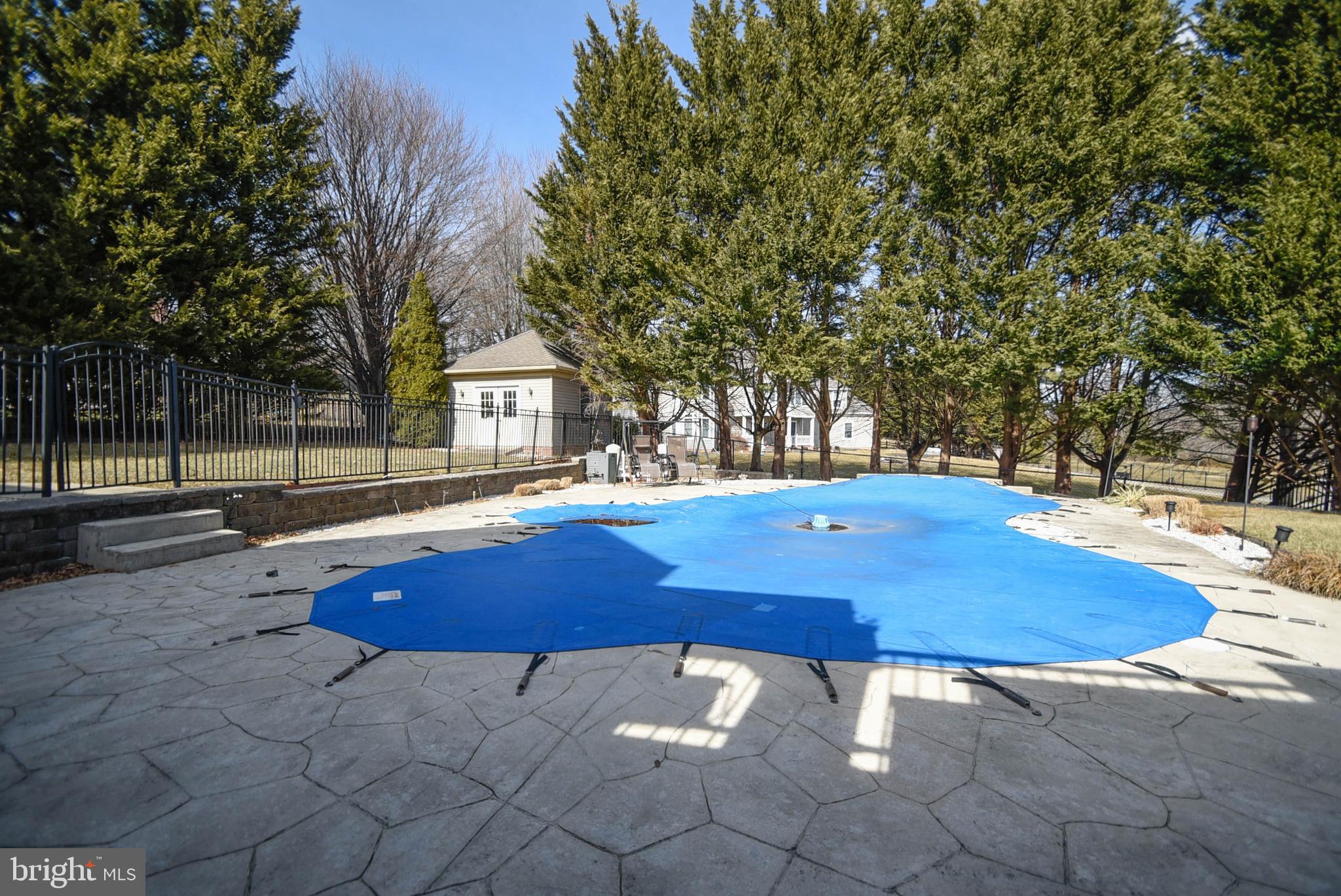 OAKMONT GREEN - Residential