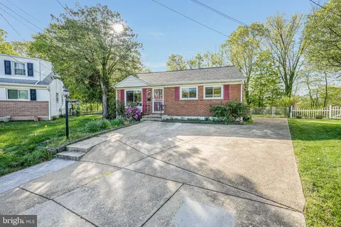 6935 Halleck Street, District Heights, MD MLS: MDPG2146606