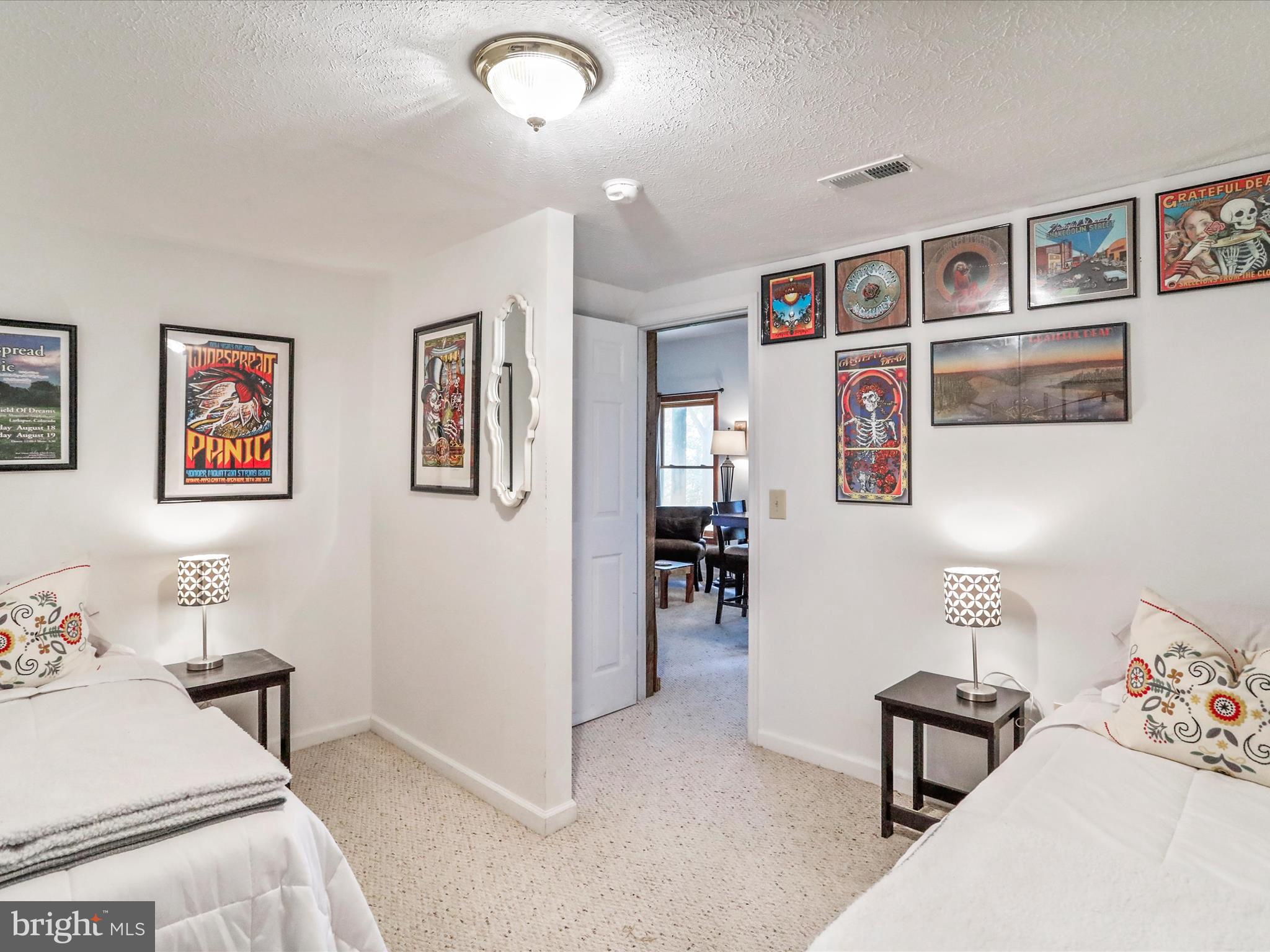 MALLARD CREEK - Residential