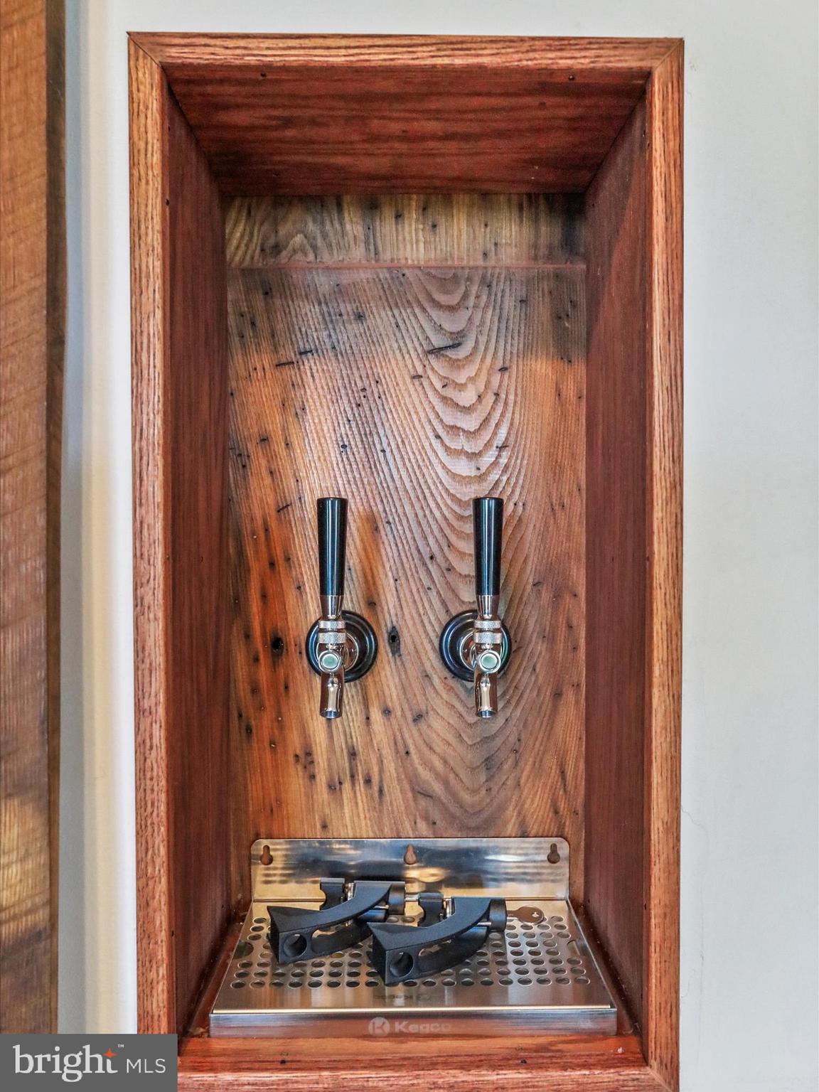 MALLARD CREEK - Residential