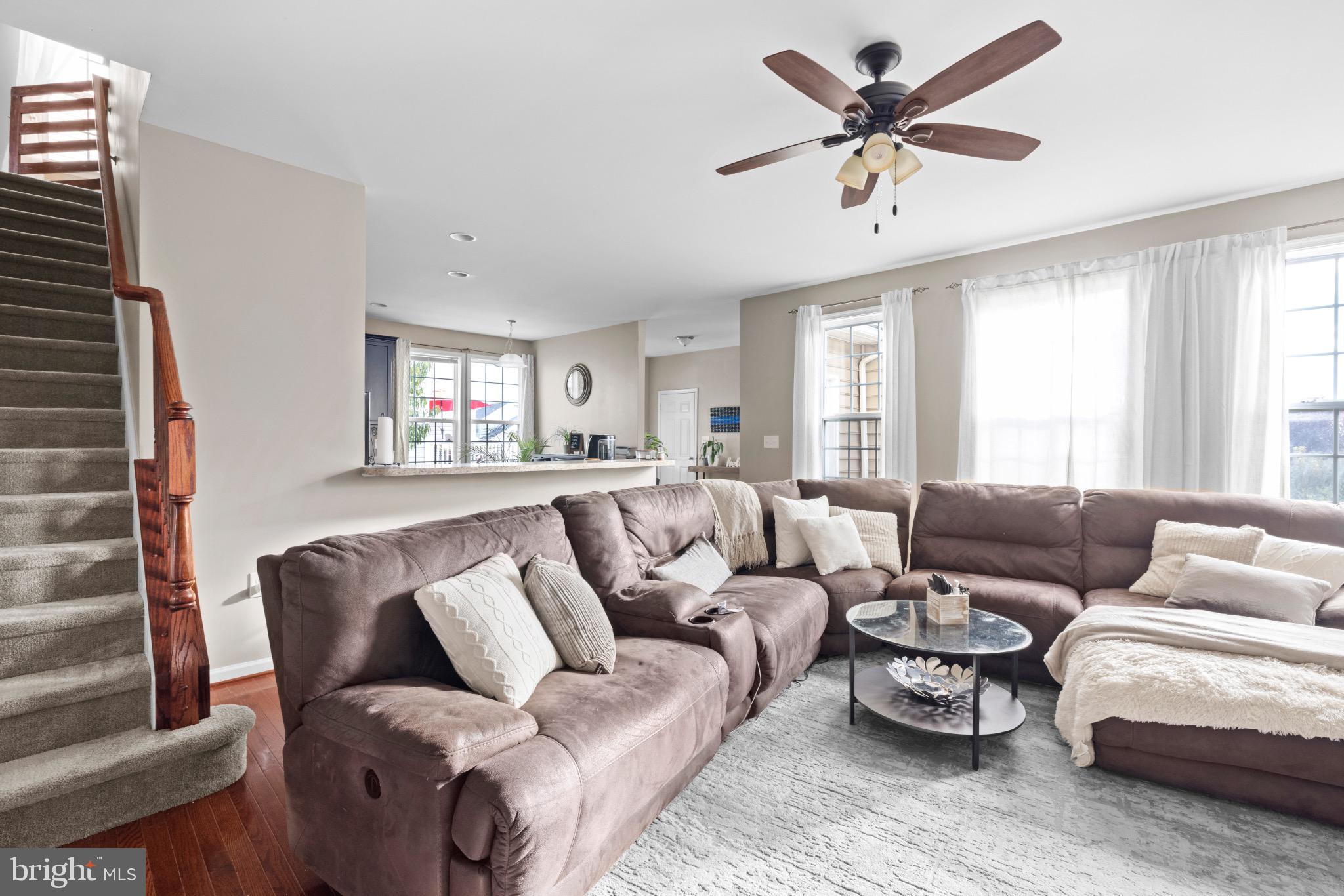 LAKELAND PLACE - Residential