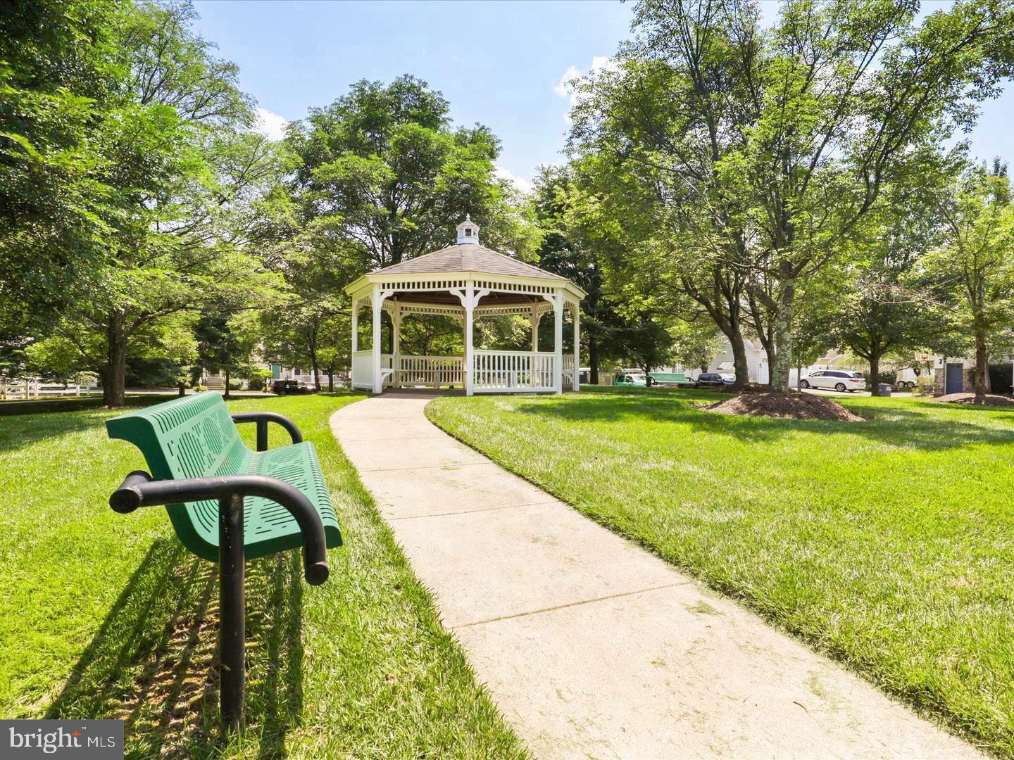 LAKE POINT ROUND HILL - Residential