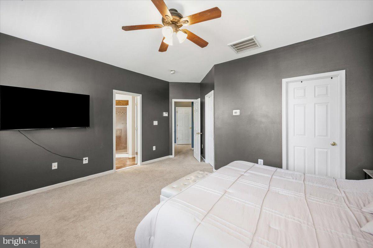 LAKE POINT ROUND HILL - Residential