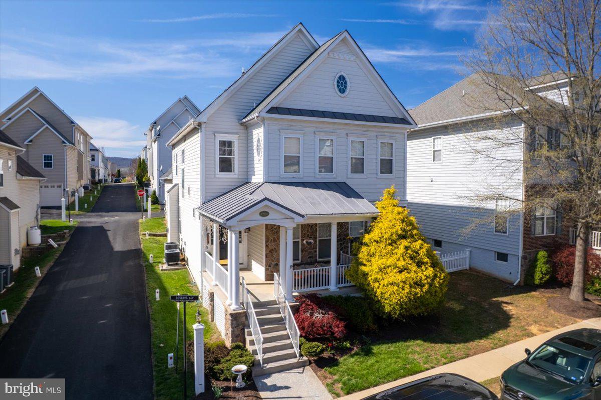 LAKE POINT ROUND HILL - Residential