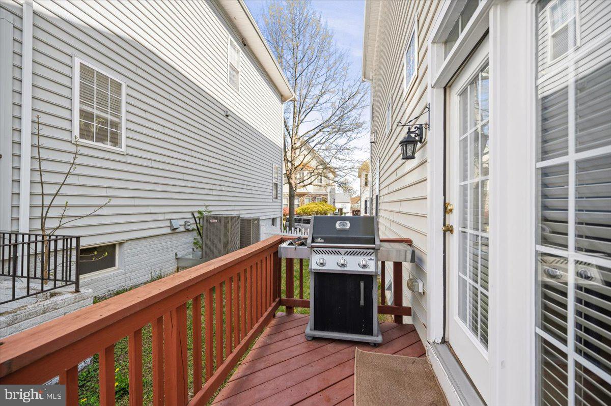 LAKE POINT ROUND HILL - Residential