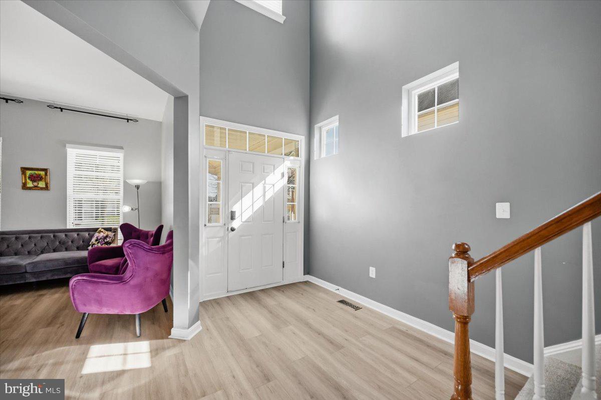 LAKE POINT ROUND HILL - Residential