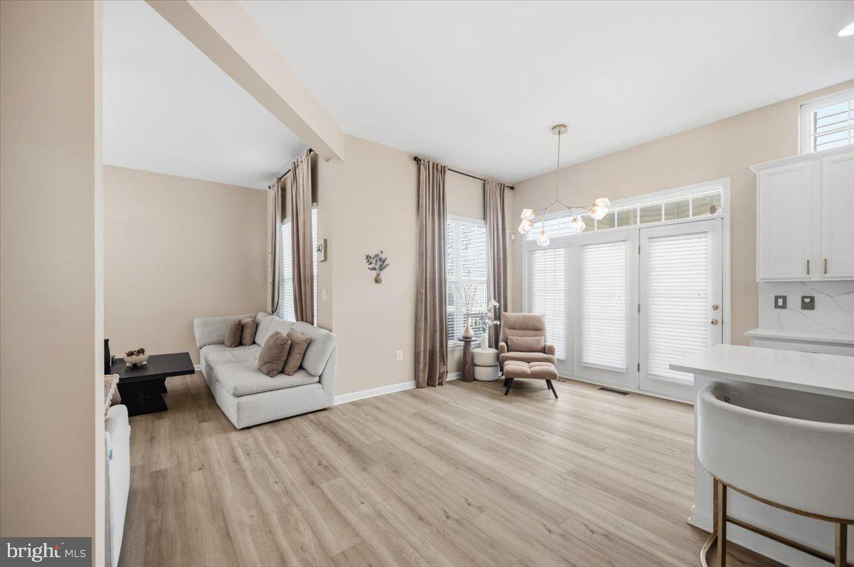 LAKE POINT ROUND HILL - Residential