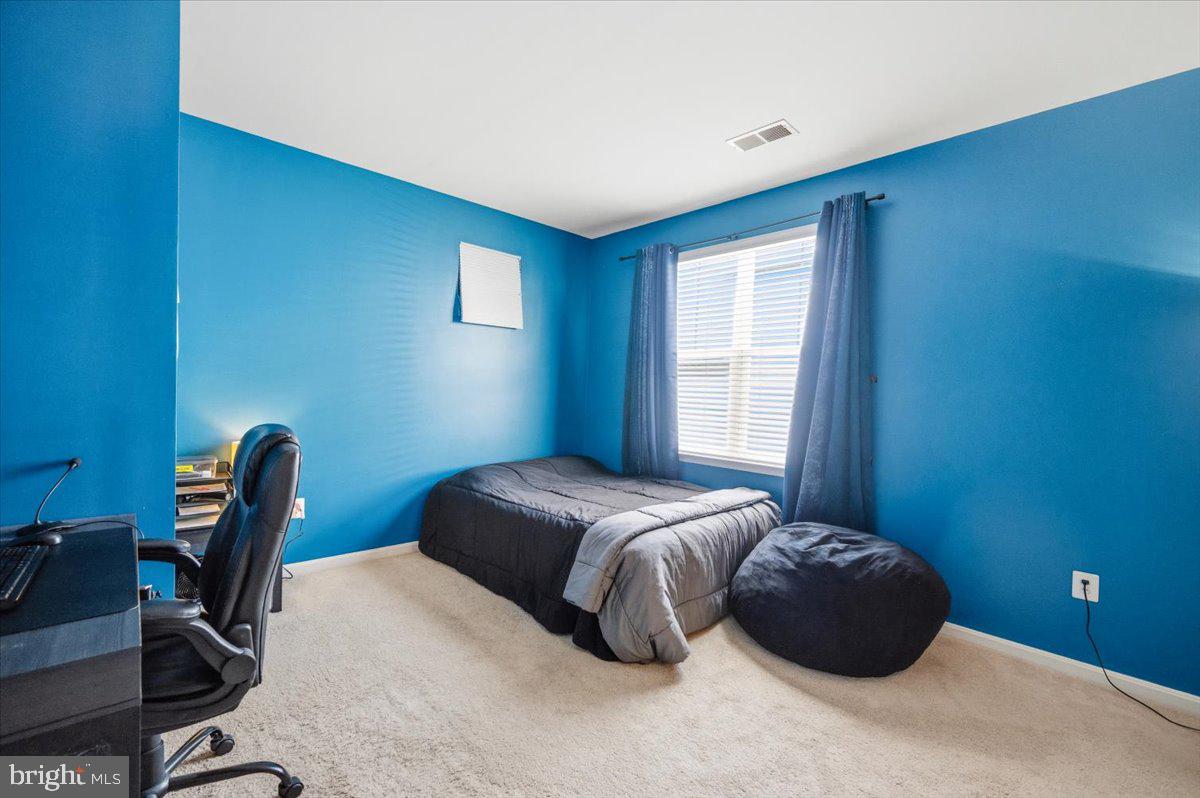 LAKE POINT ROUND HILL - Residential