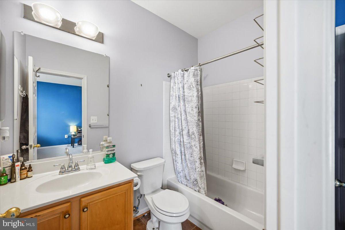 LAKE POINT ROUND HILL - Residential