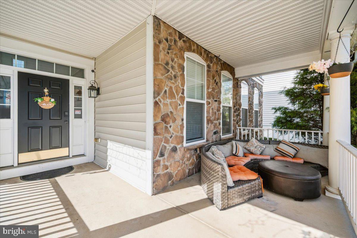 LAKE POINT ROUND HILL - Residential