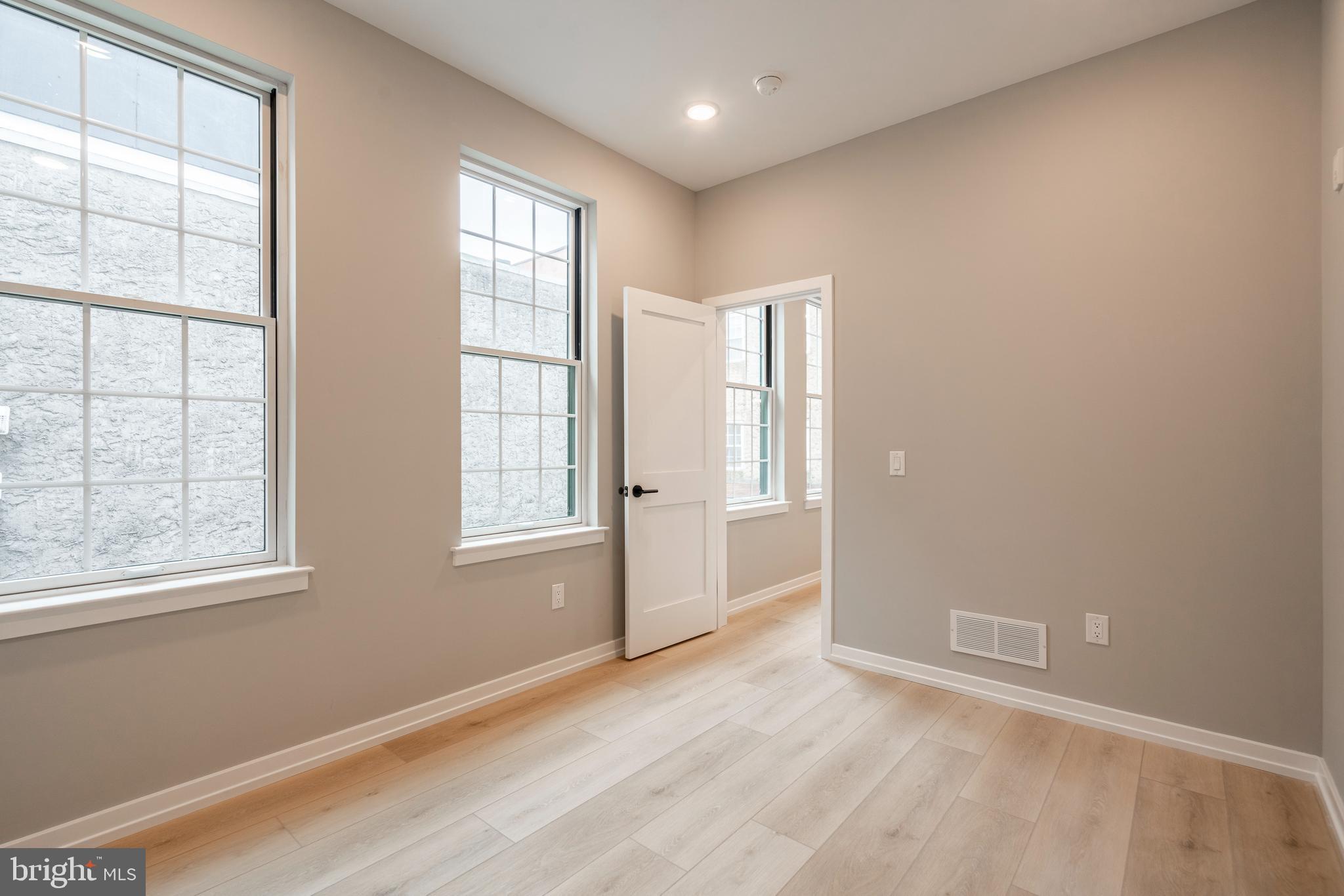 BELLA VISTA - Residential Lease