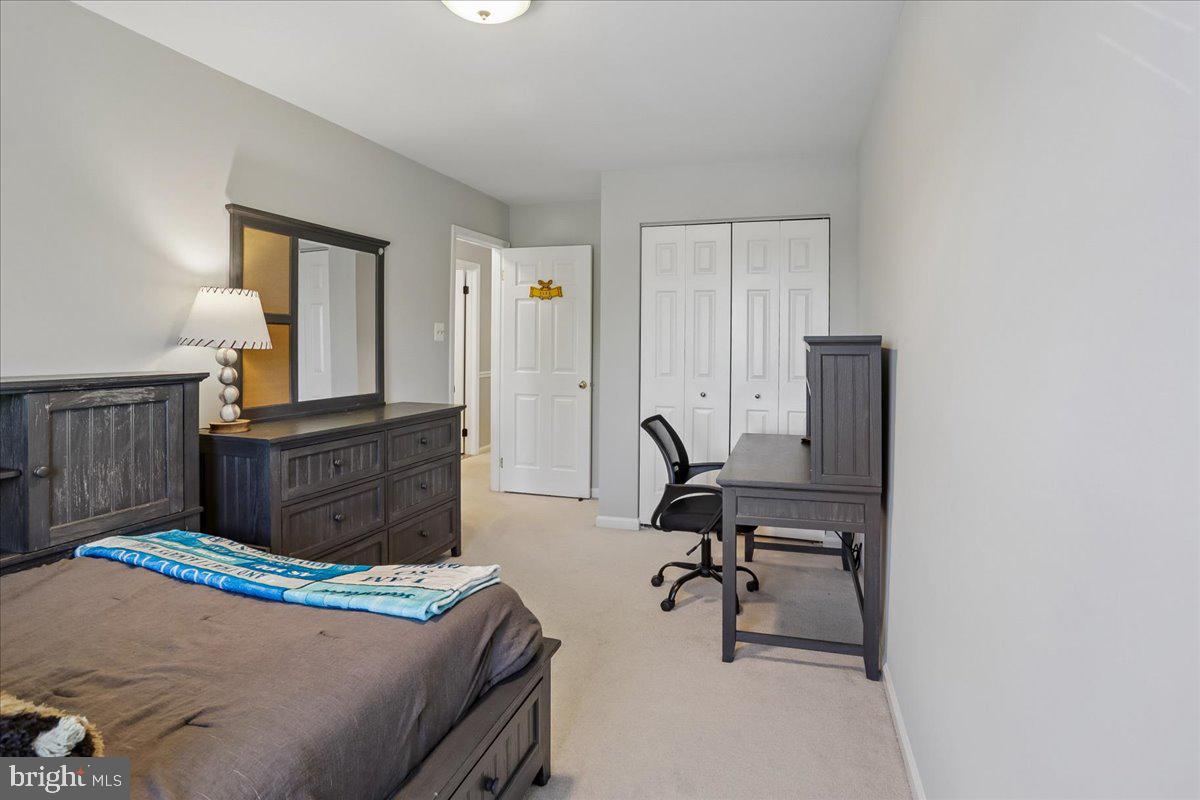 KINGS VALLEY MANOR - Residential