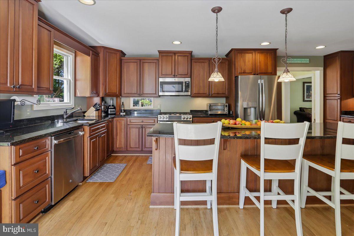 KINGS VALLEY MANOR - Residential
