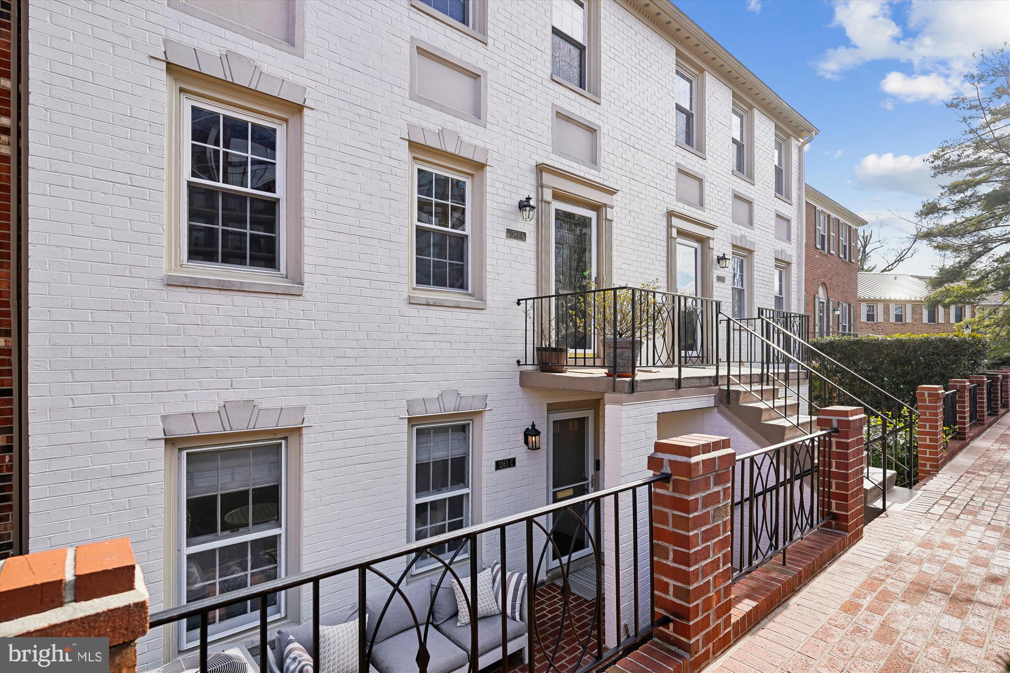 3263 SUTTON PLACE NW C