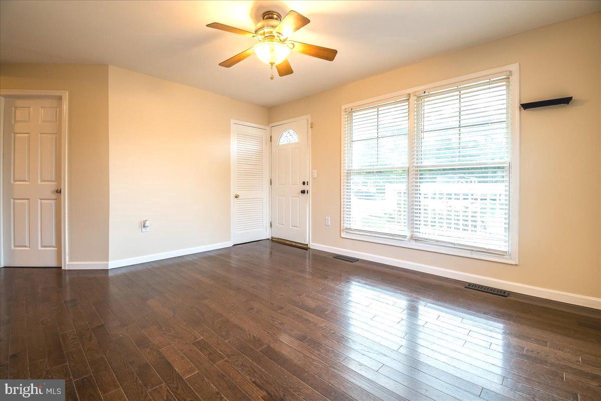 TOLLGATE - Residential